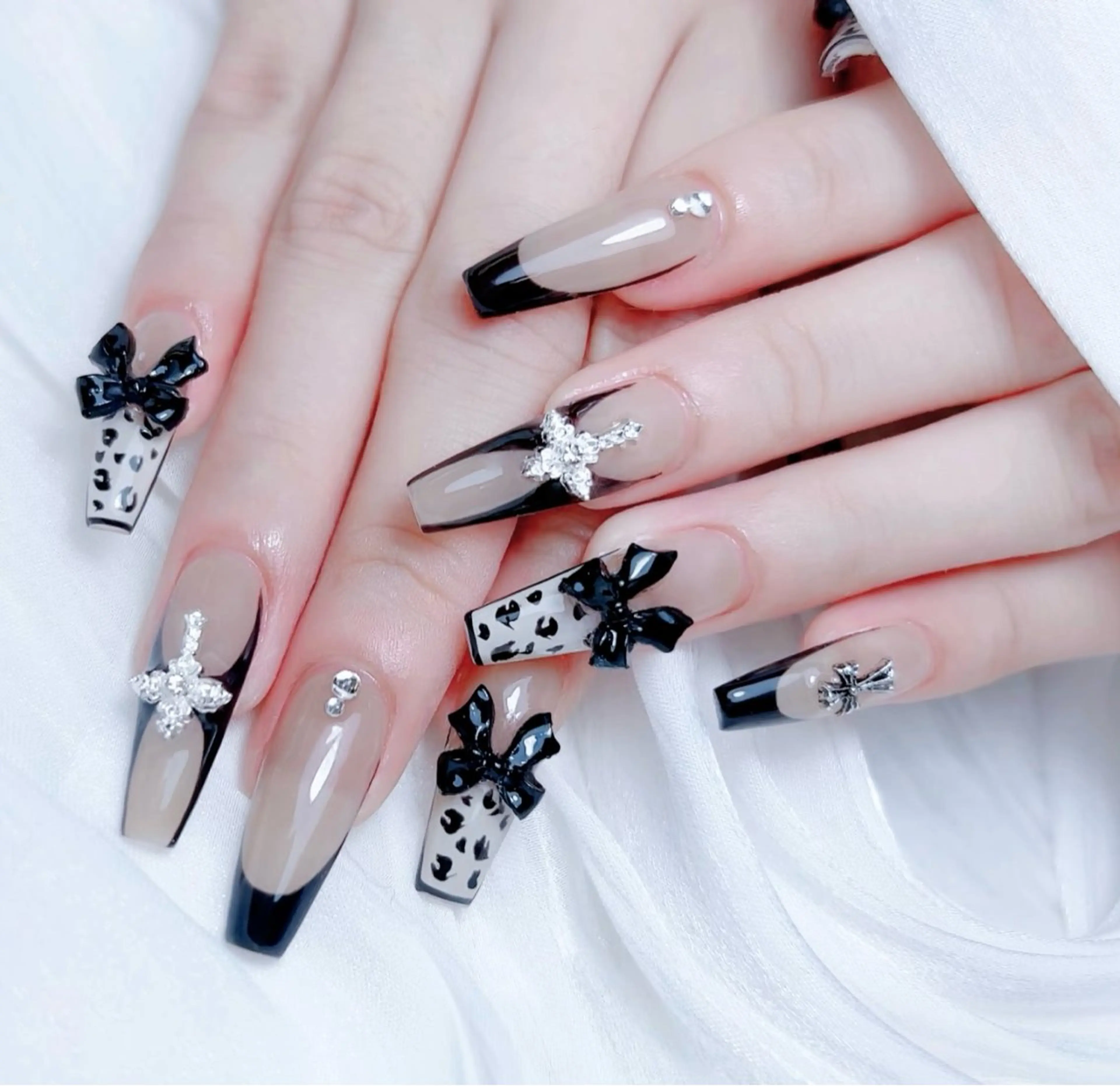 ネイル アートネイル オーロラネイル 長さ出し フラッシュネイル フットネイル ハンドネイル ╹◡╹Mimoミモ Eye&Nailのマツエク・マツパデザイン