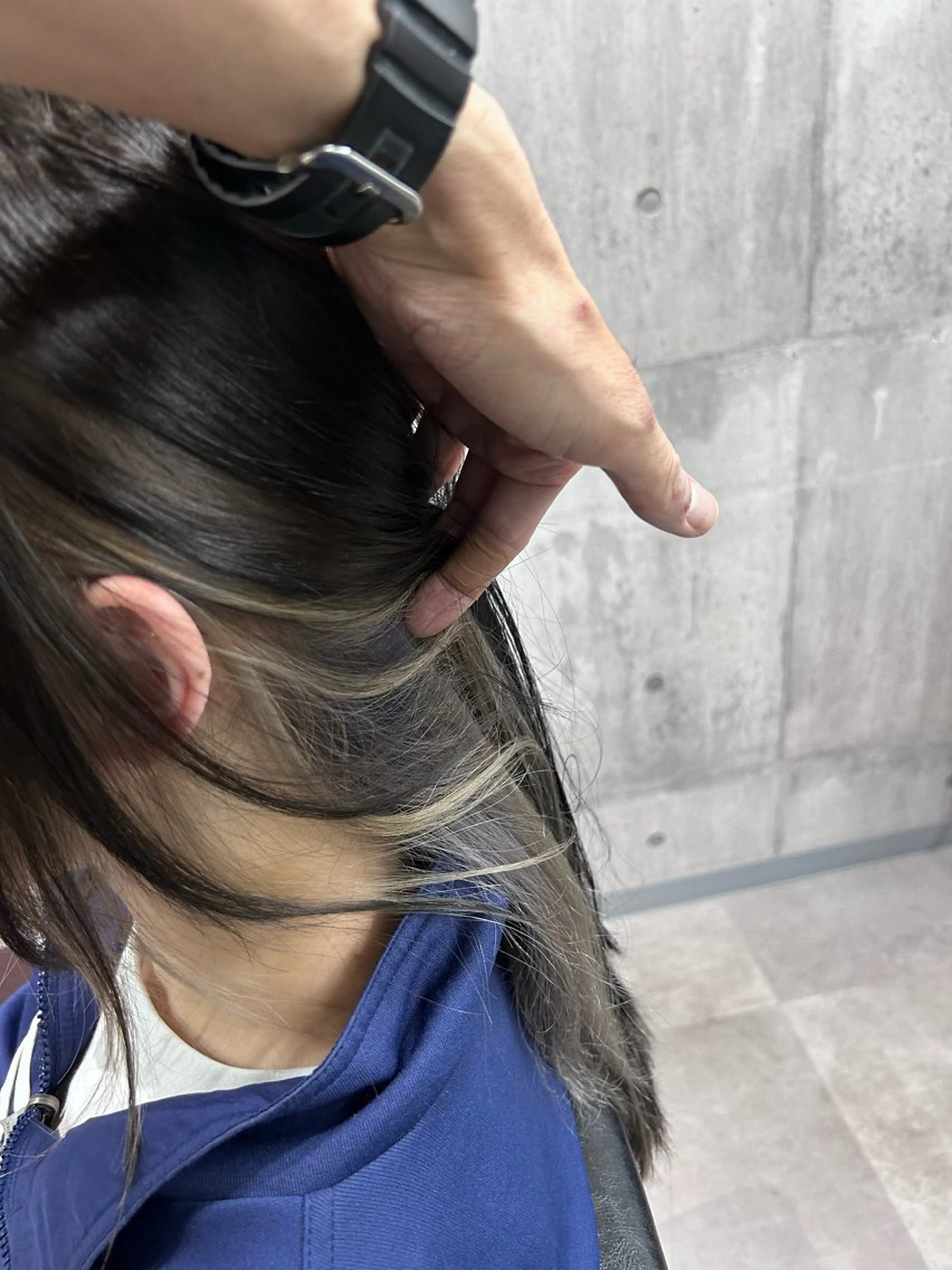 セミロング カラー ヘアアレンジ アクアカラー バレイヤージュ ブリーチ ケアブリーチ ダブルカラー ヘアカラー トリートメント newi赤羽 ✂️KEN✂️のヘアスタイル