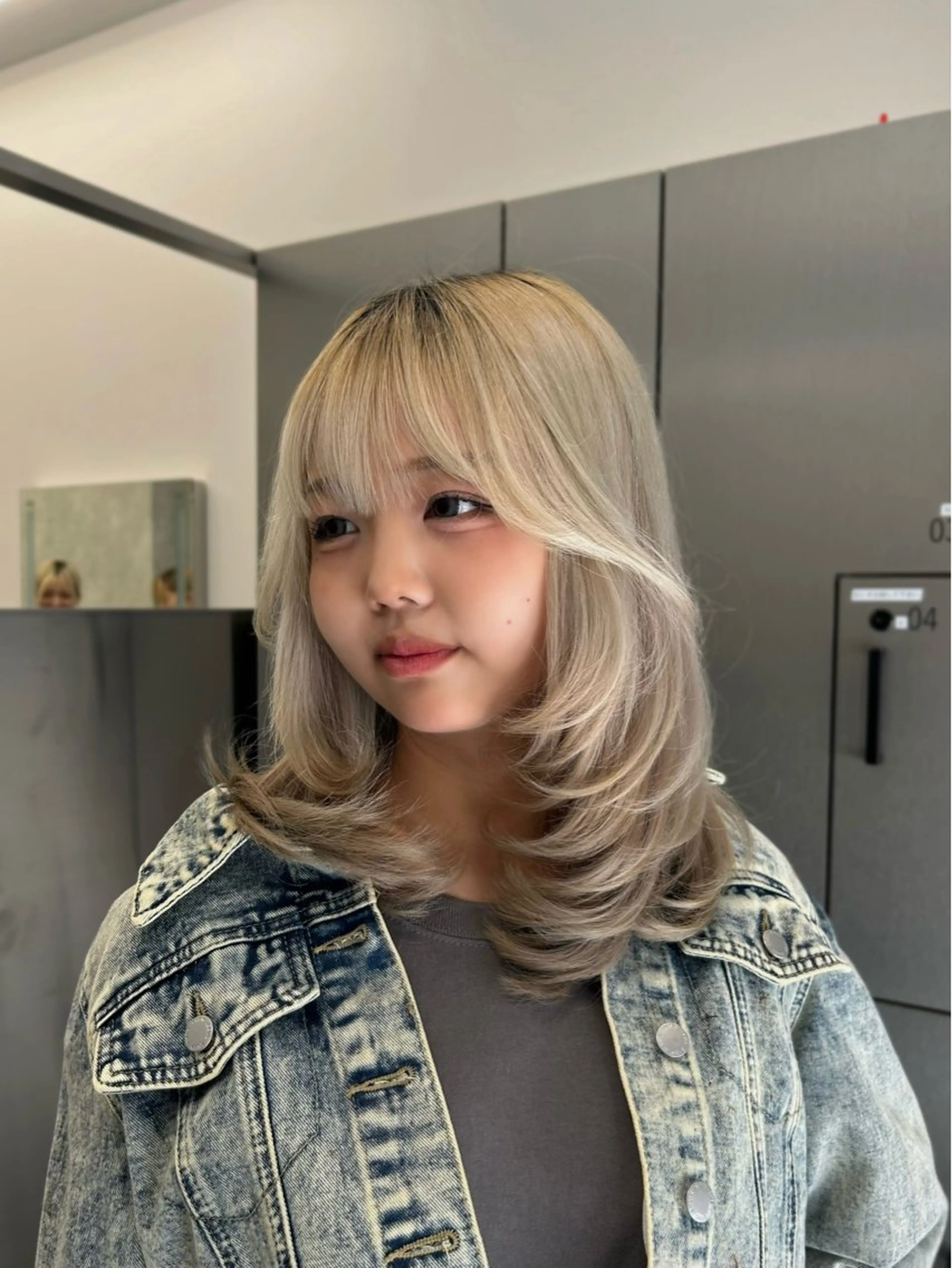 ミディアム ミディアムレイヤー 顔まわりレイヤー 顔周りカット ハイライト レイヤーカット 大人レイヤー/艶美髪 🇺🇸TOMONAのヘアスタイル