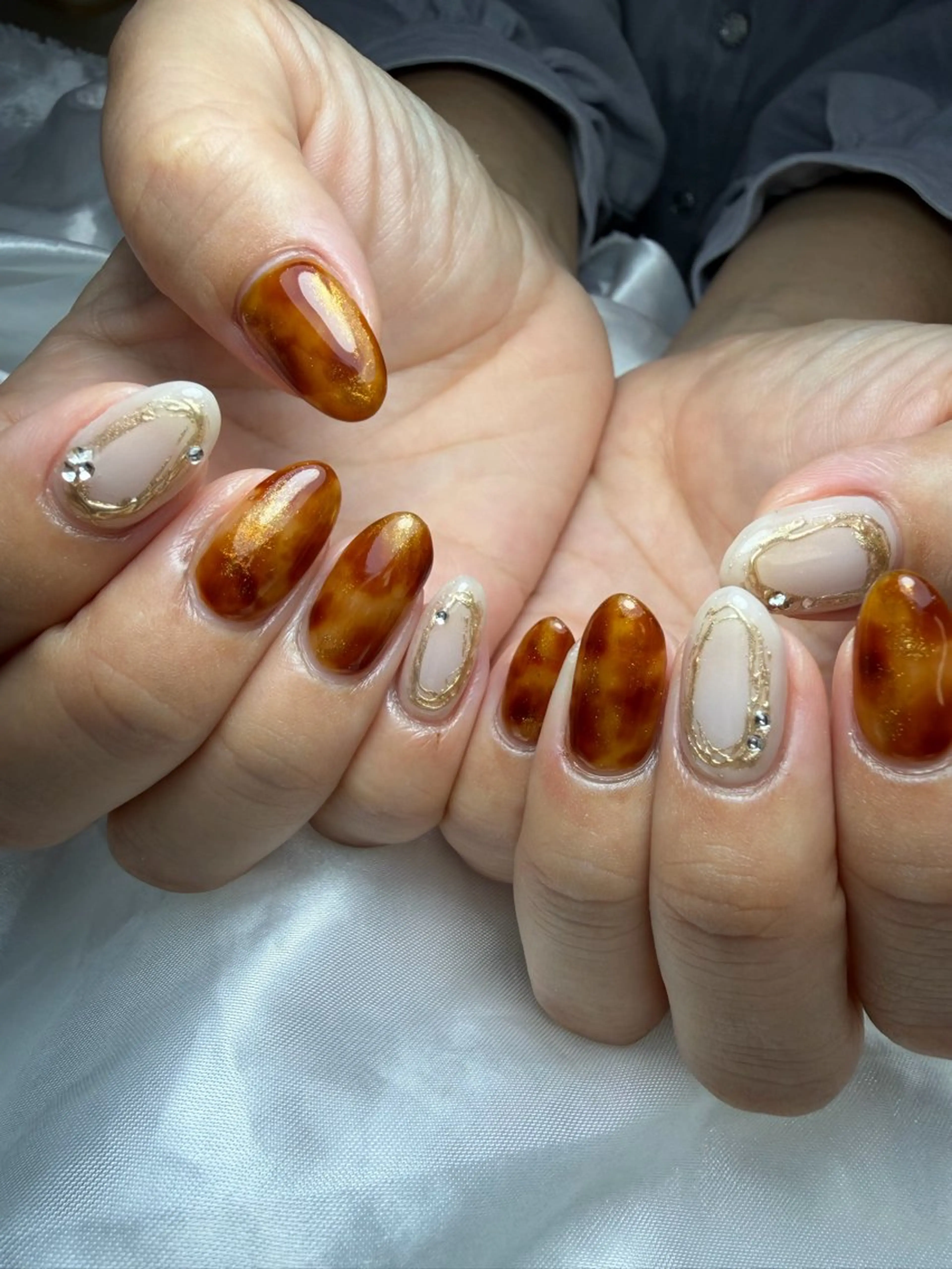 ネイル フラッシュネイル フレンチネイル ジェルネイル グラデーション ラメ(グリッター) REILLY.　private nail salon所属・Marina 《REILLY.》のネイルデザイン