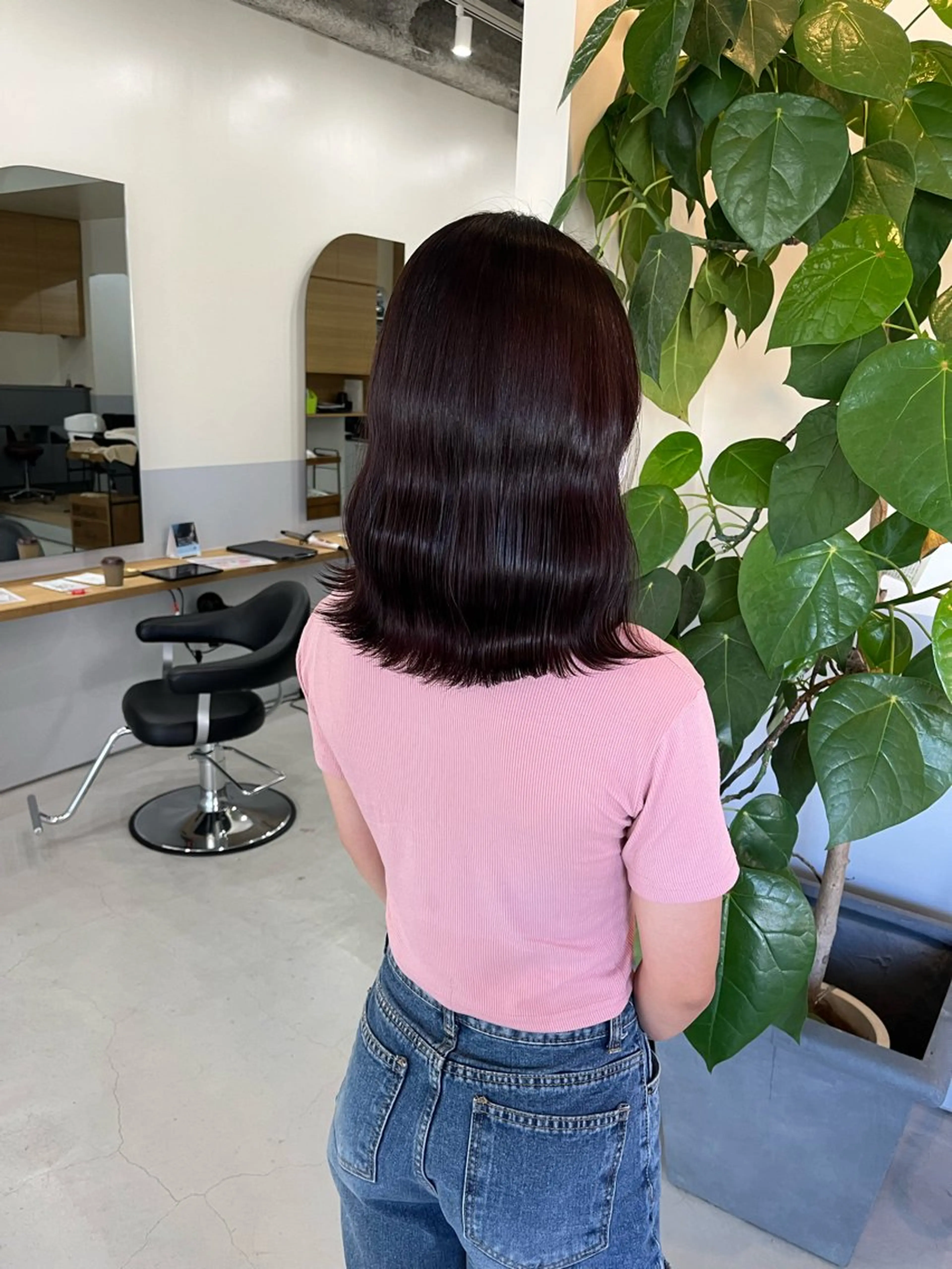 ミディアム ラベンダーベージュ 神谷 夏帆のヘアスタイル