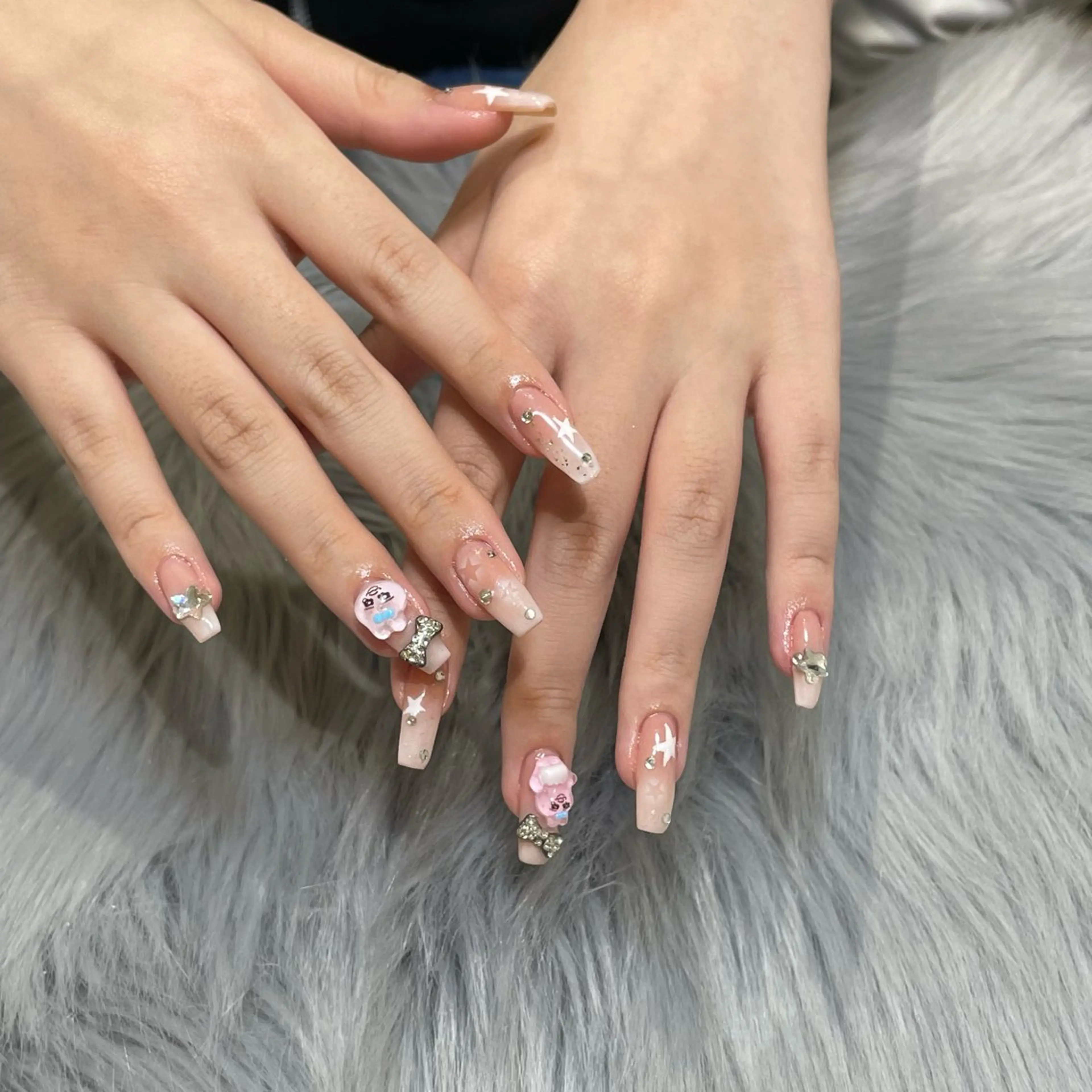 ネイル ラメ(グリッター) RICO NAIL所属・RICO Nail パーツつけ放題🌈のネイルデザイン