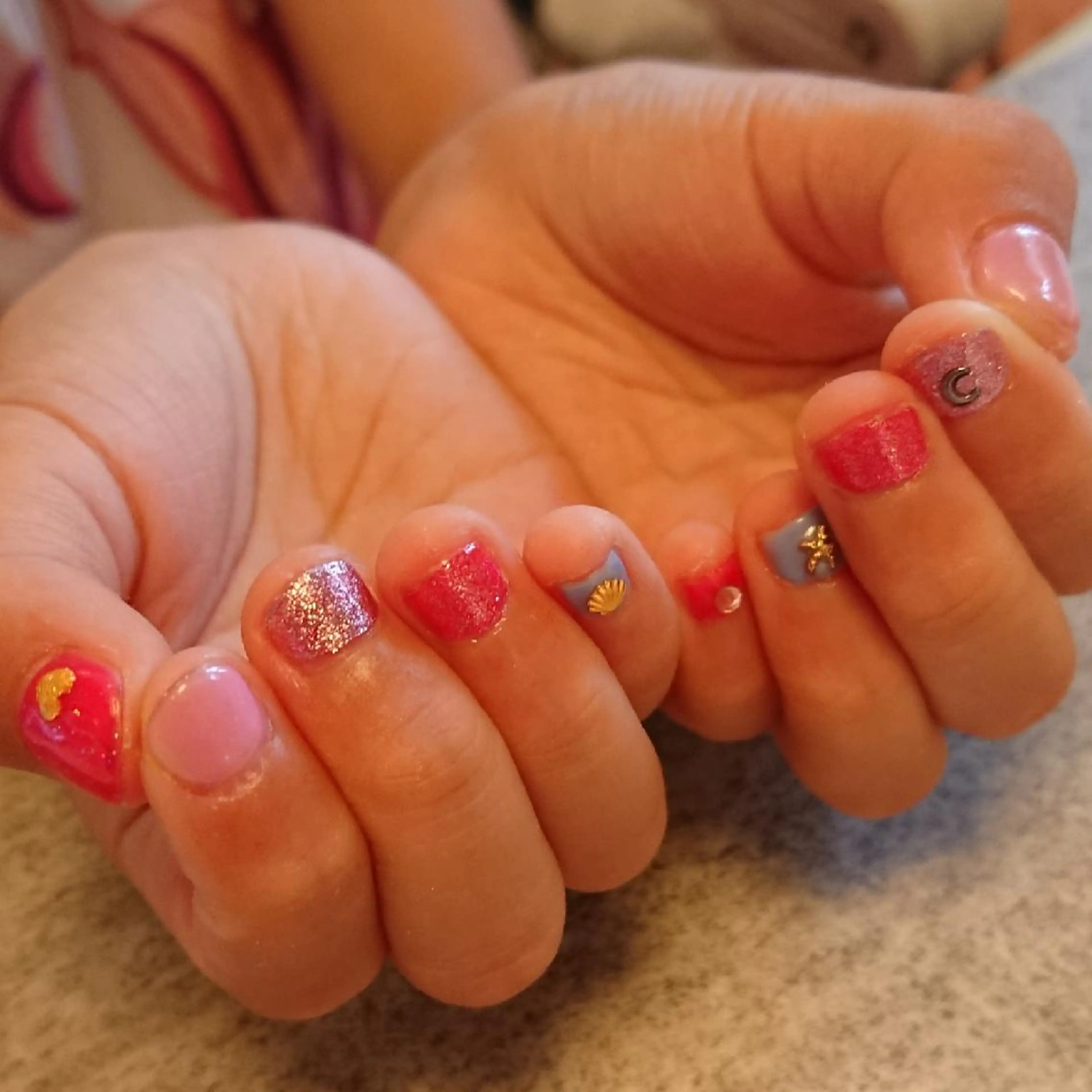 ネイル ジェヌインネイル 河内のネイルデザイン