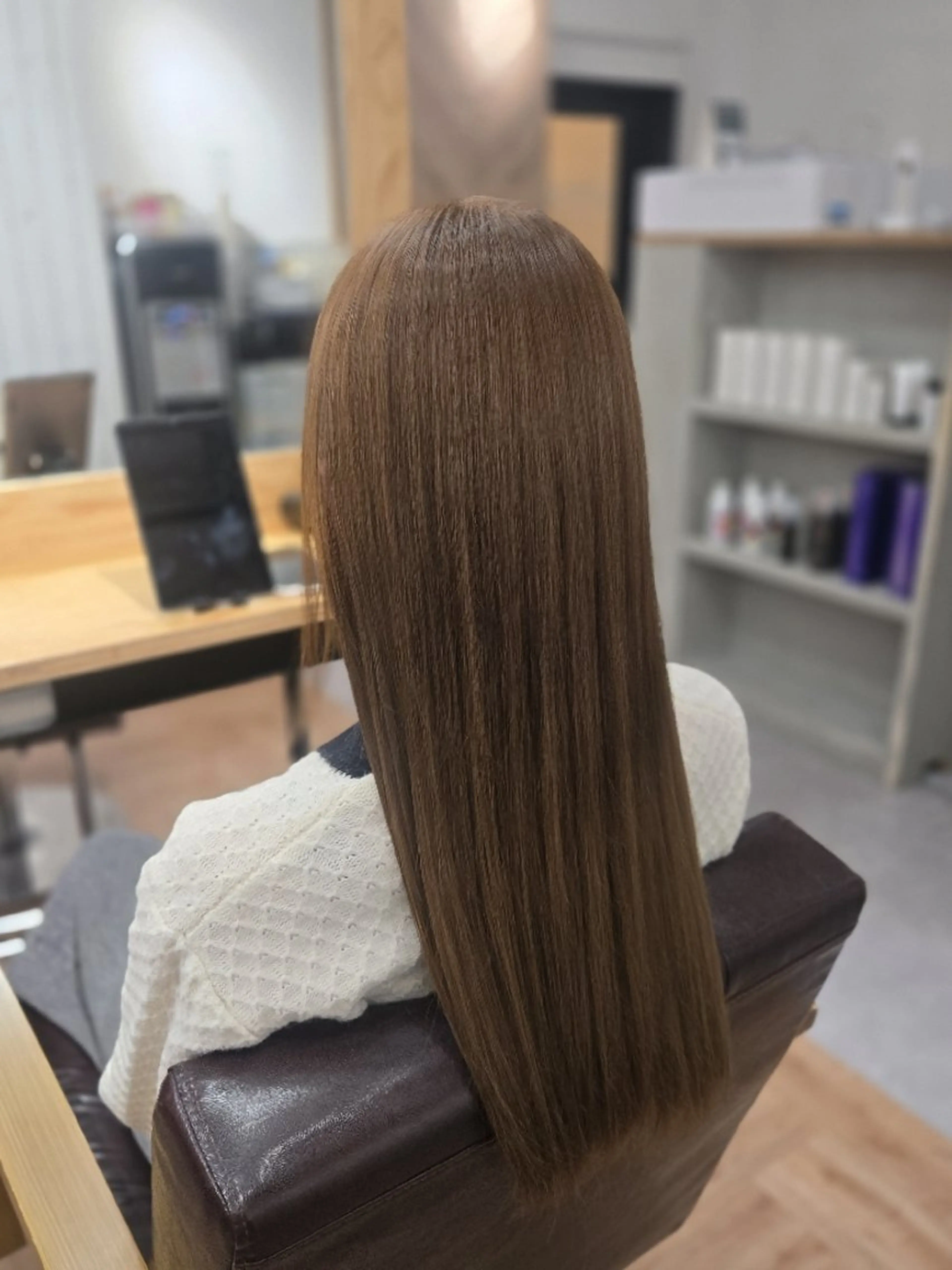 カラー 近藤 菜々美のヘアスタイル