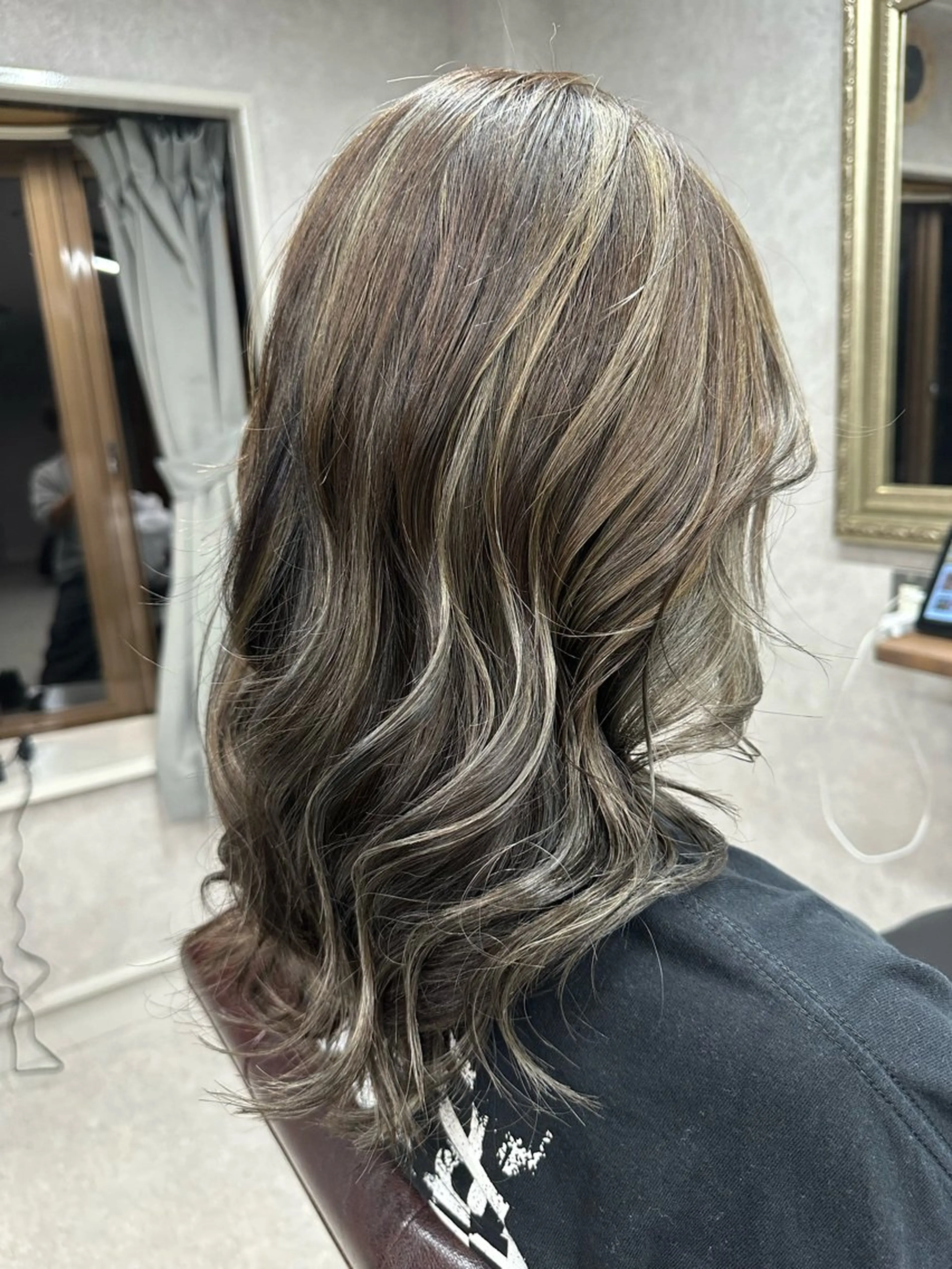 ロング カラー カット ヘアカラー トリートメント Lien 深井店のヘアスタイル