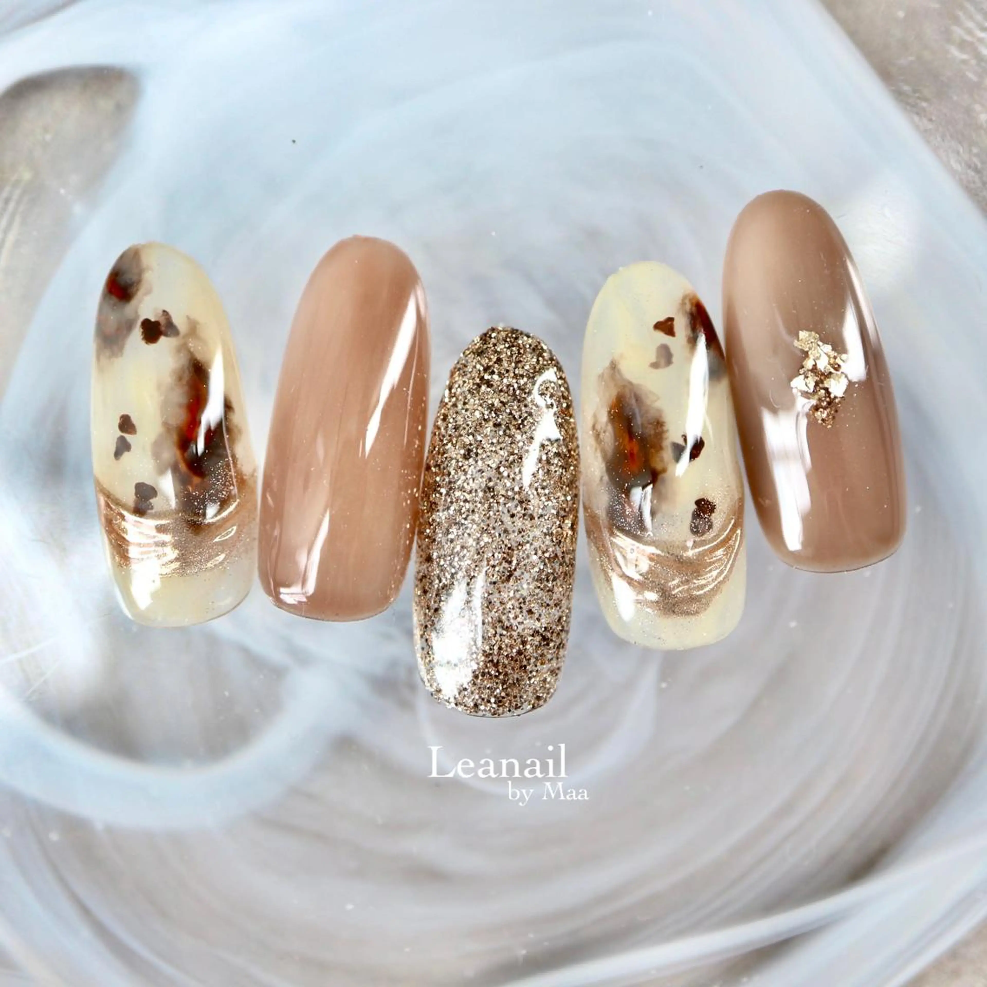 ネイル アニマル柄 ニュアンスネイル private_ salon.Leaのネイルデザイン