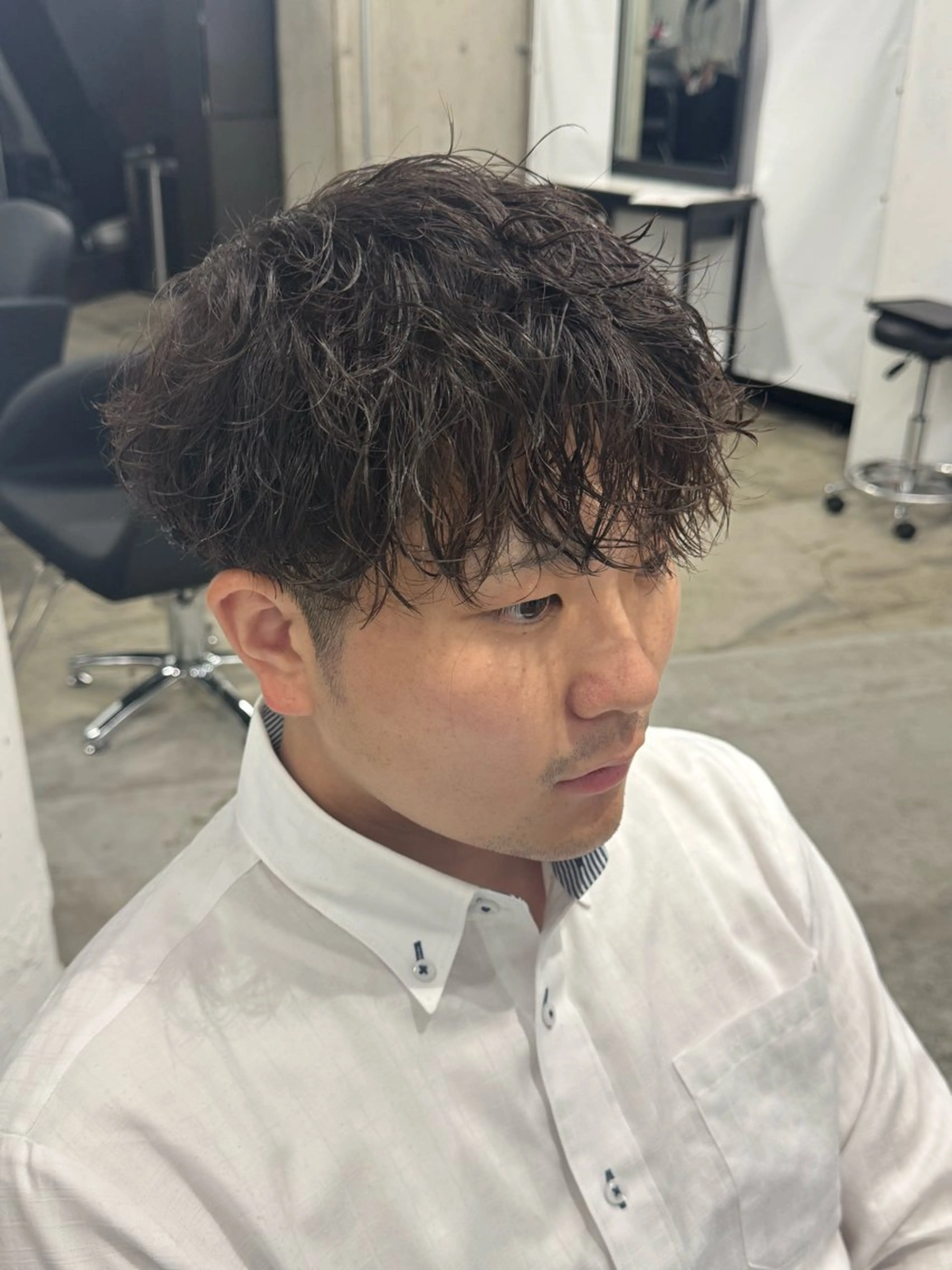 パーマ メンズ 岩佐 柚太のヘアスタイル