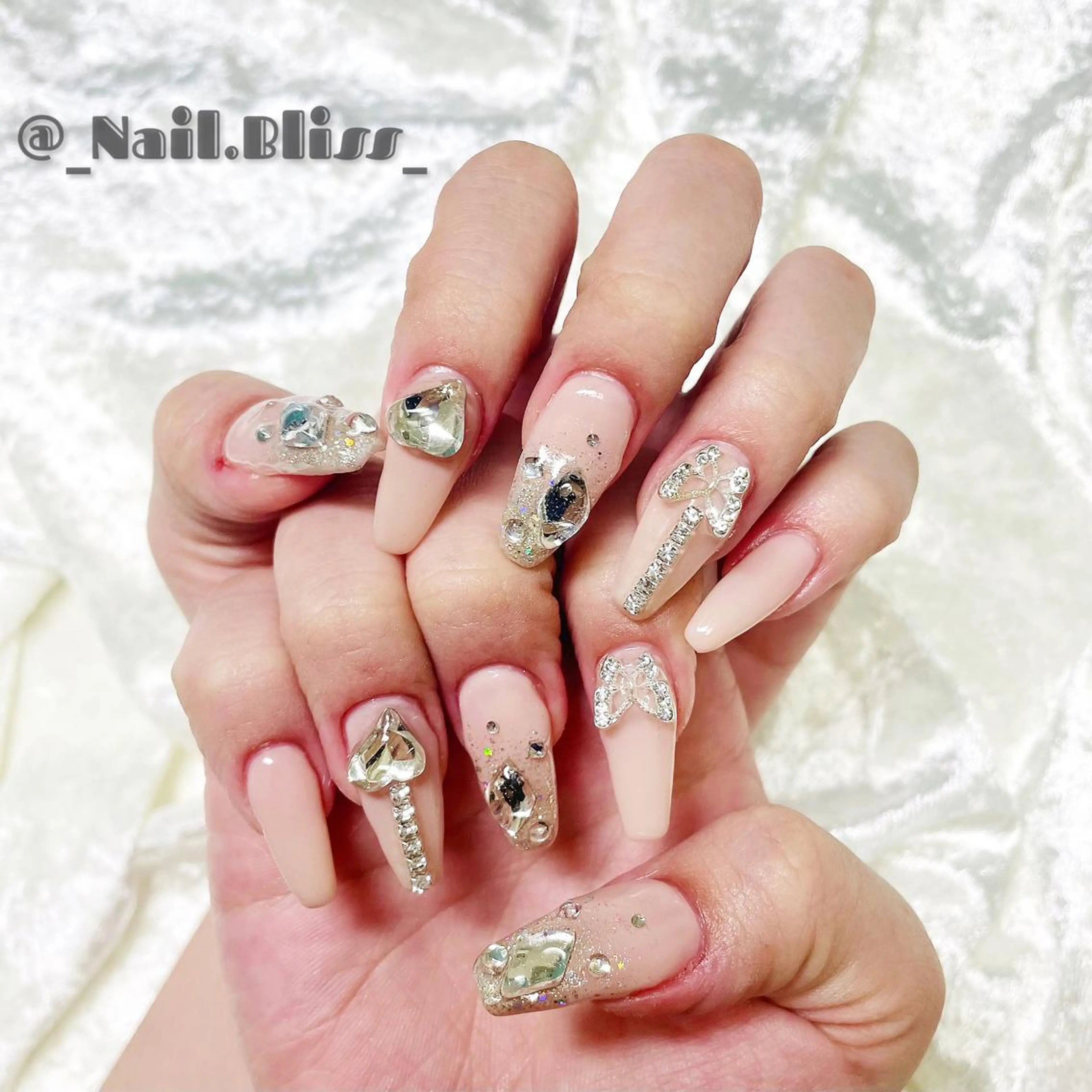 ネイル シンプルネイル ハンドネイル NAIL BLISSのネイルデザイン
