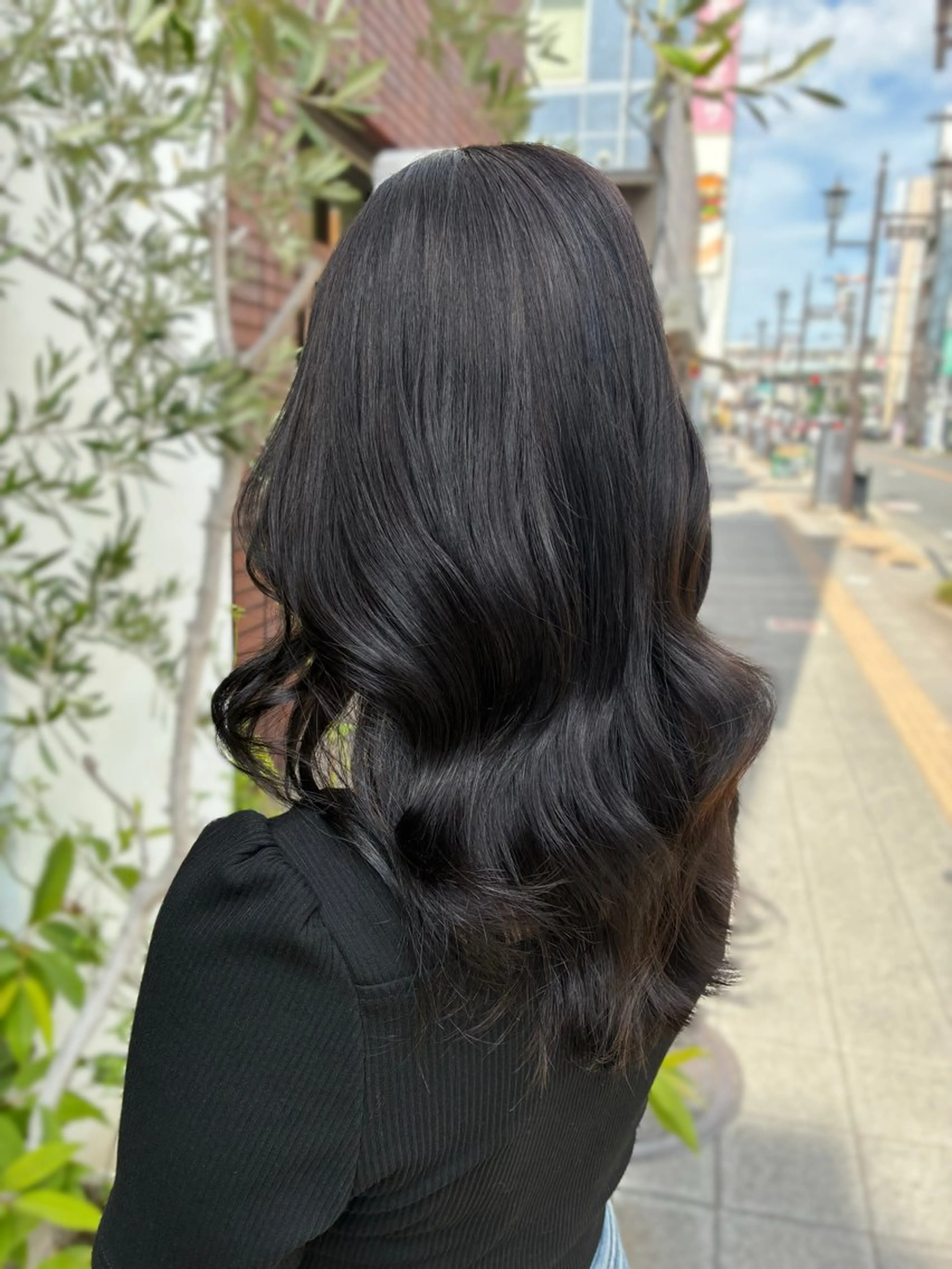 セミロング カラー 黒髪 梅原 姫🍬🐰のヘアスタイル