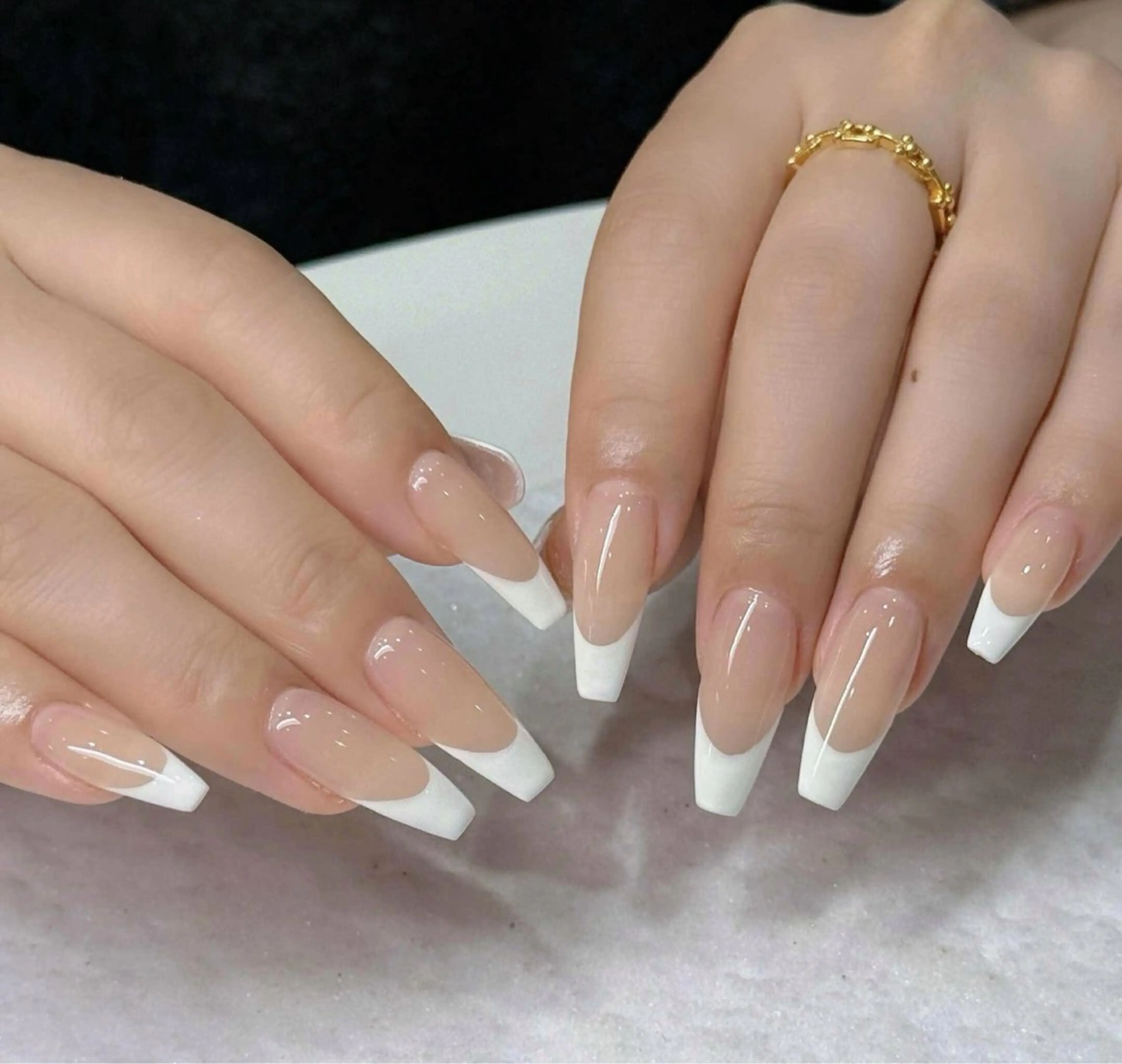 ネイル オーロラネイル ブルー チークネイル フットネイル フレンチネイル ハンドネイル AMI 新大久保のネイルデザイン