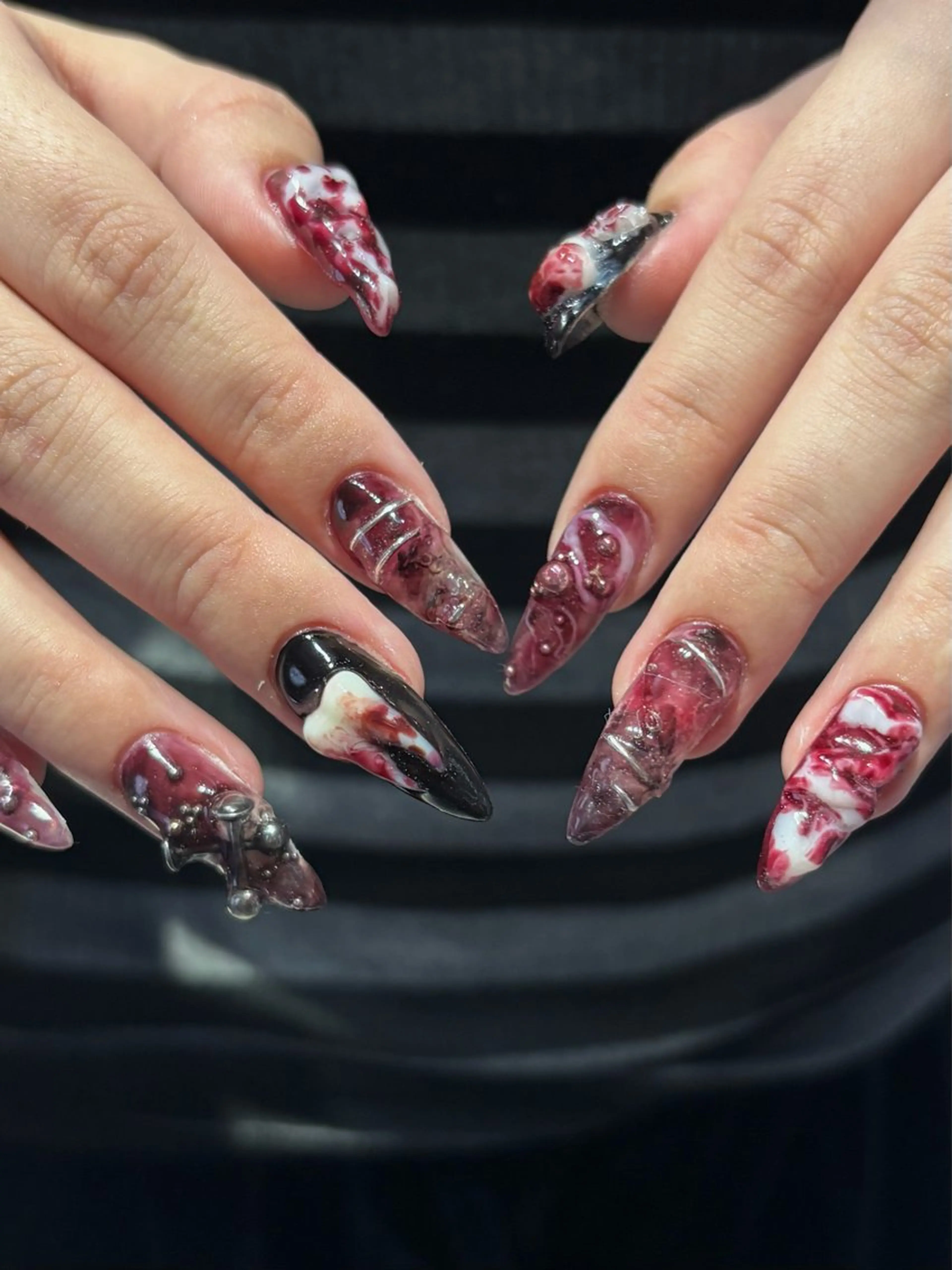 ネイル ハンドネイル 🪐富島彩夏 /海外nail🪐のネイルデザイン
