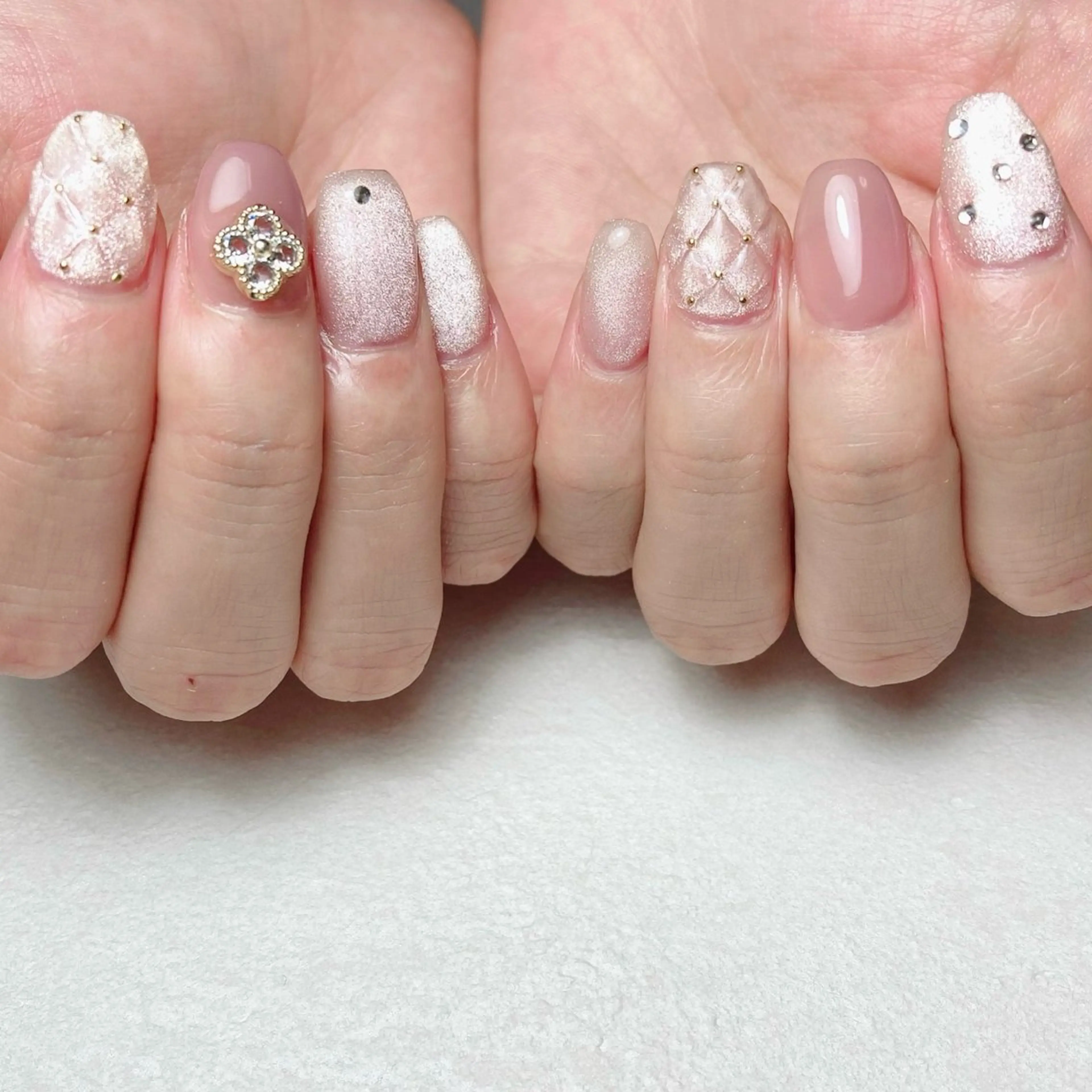 ネイル かおる KAORUのネイルデザイン