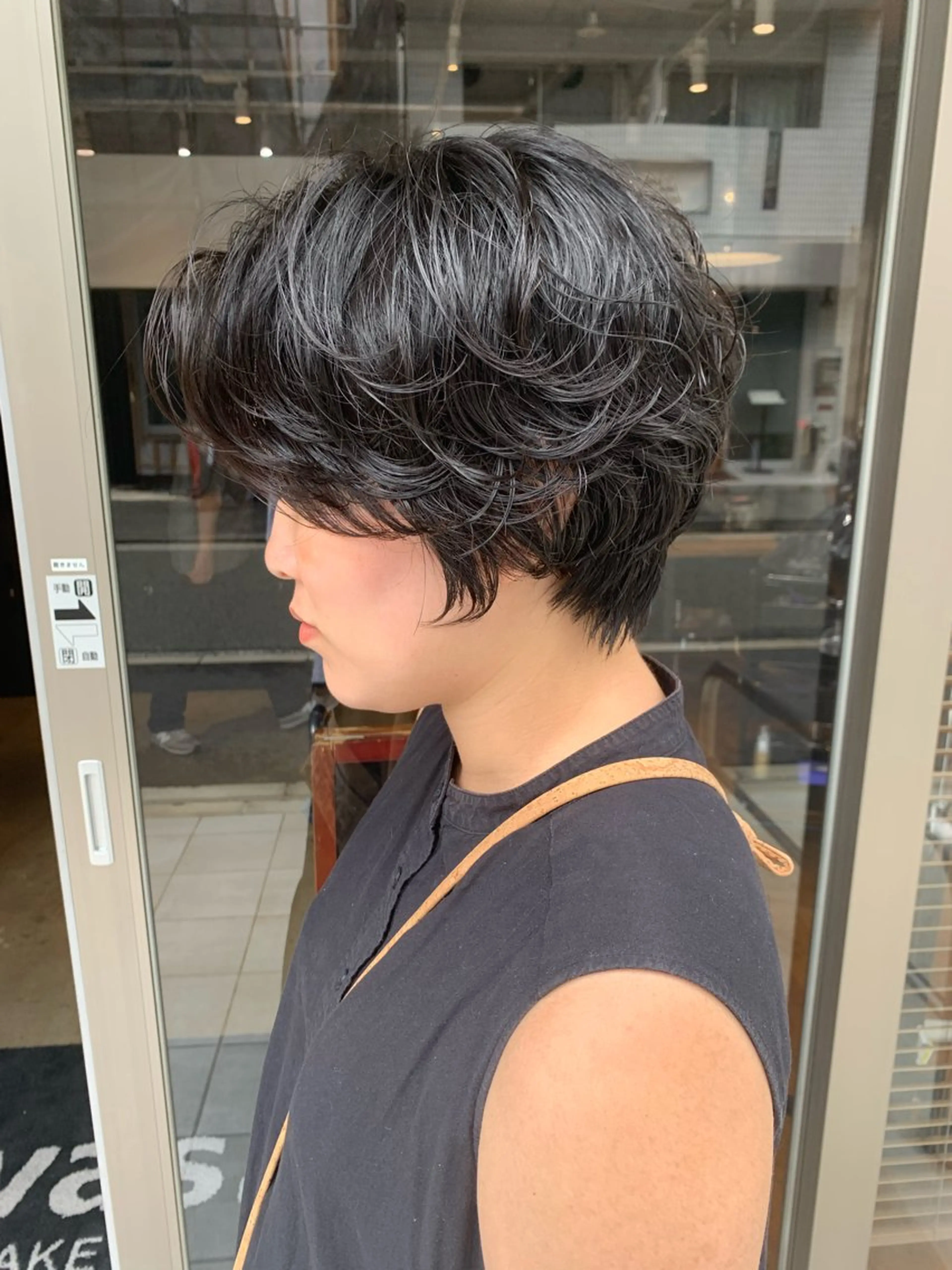 ショート パーマ パーマ　レイヤー 艶カラー/横山大樹のヘアスタイル