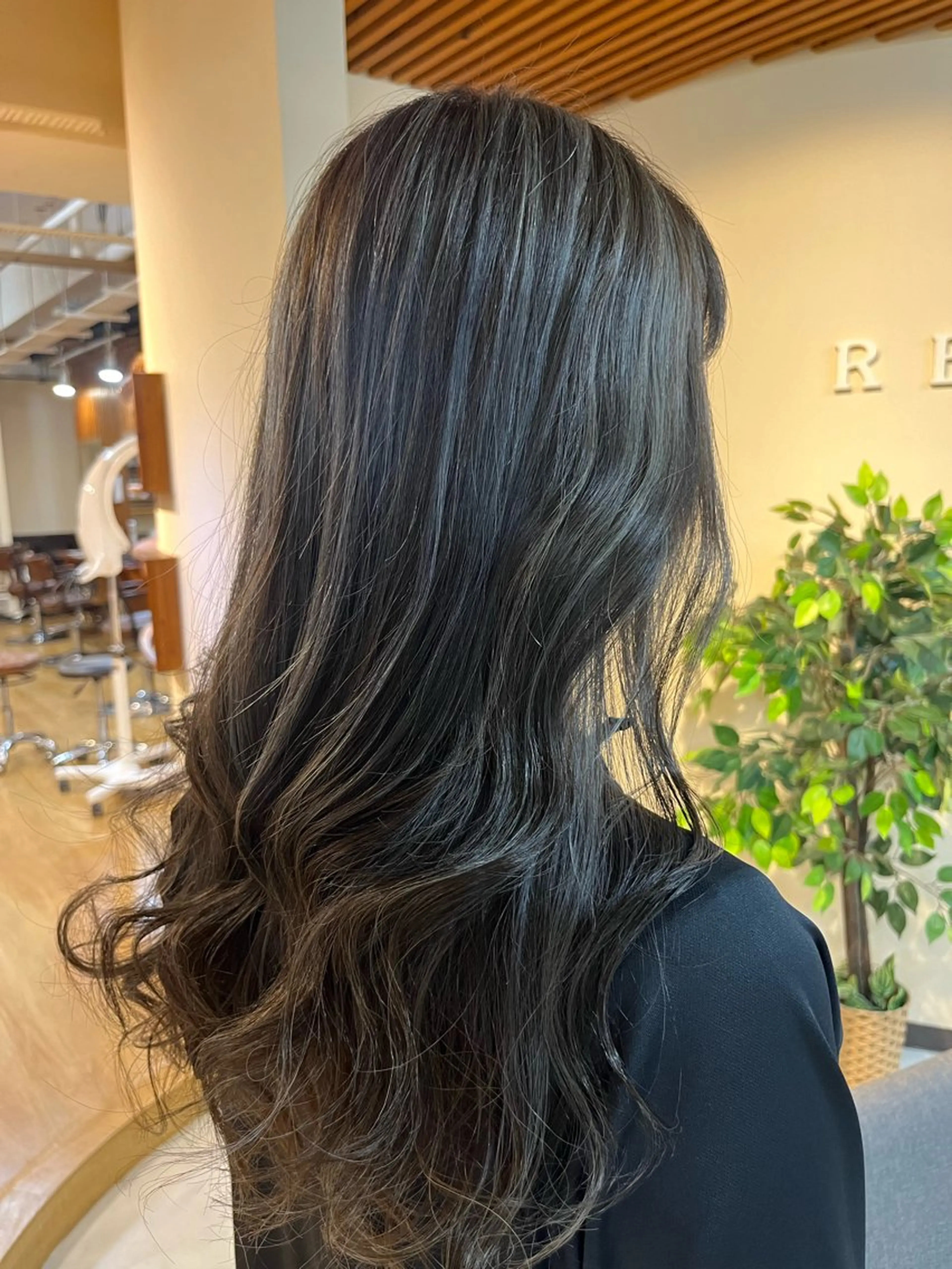 ロング カラー ブリーチ ハイライトカラー オレンジ ハイライト カット ヘアカラー 竹井俊介/白髪ぼかし /ハイトーンのヘアスタイル