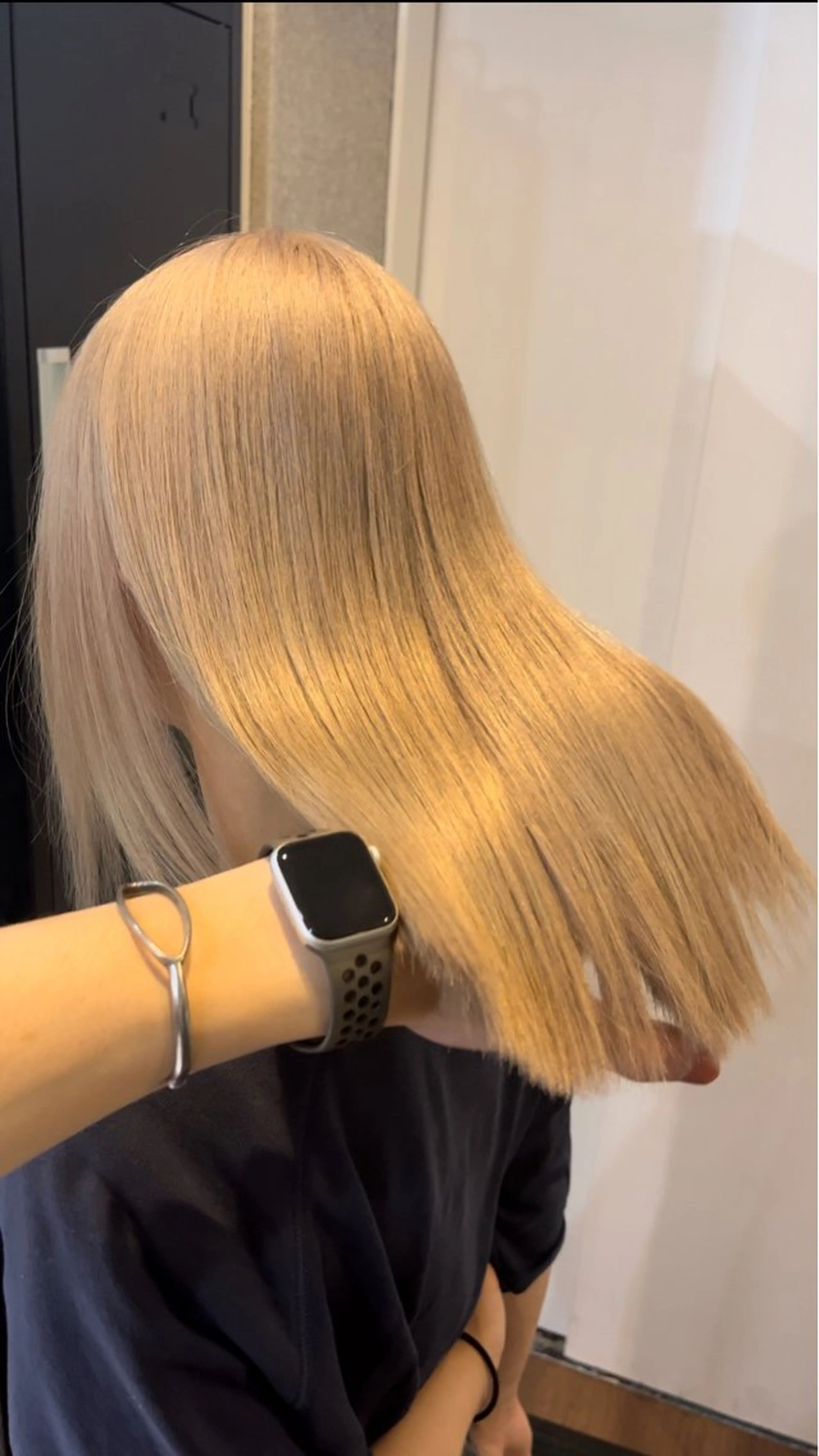 ミディアム カラー 💖艶ハイトーン髪質 改善💖ケンシンのヘアスタイル