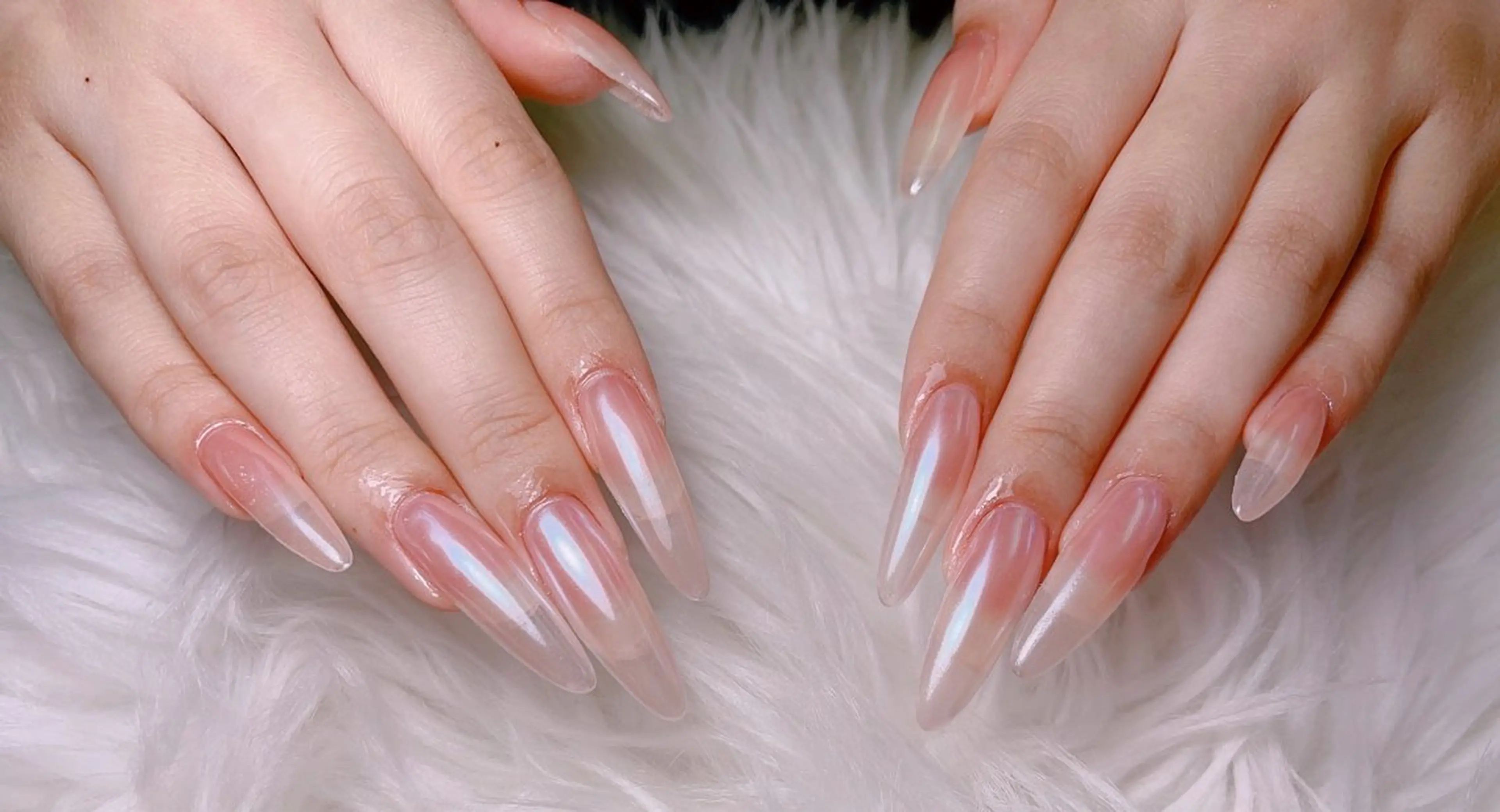 ネイル Demure リリス　銀座店のネイルデザイン