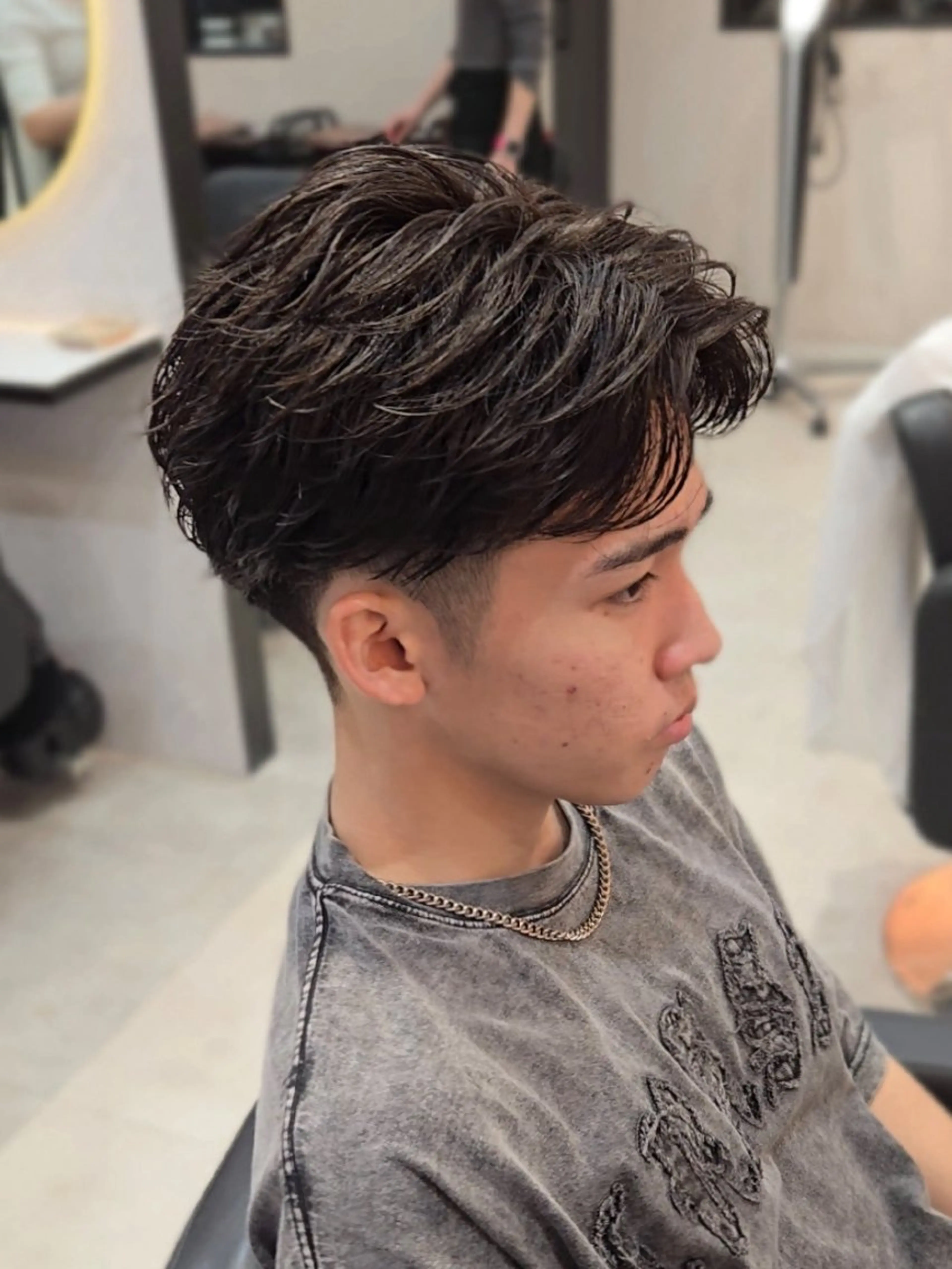 メンズ ショート パーマ センターパート フェザーパーマ メンズパーマ カット ヘアセット LEN名古屋/パーマ 海外ヘア/メンズ特化のヘアスタイル