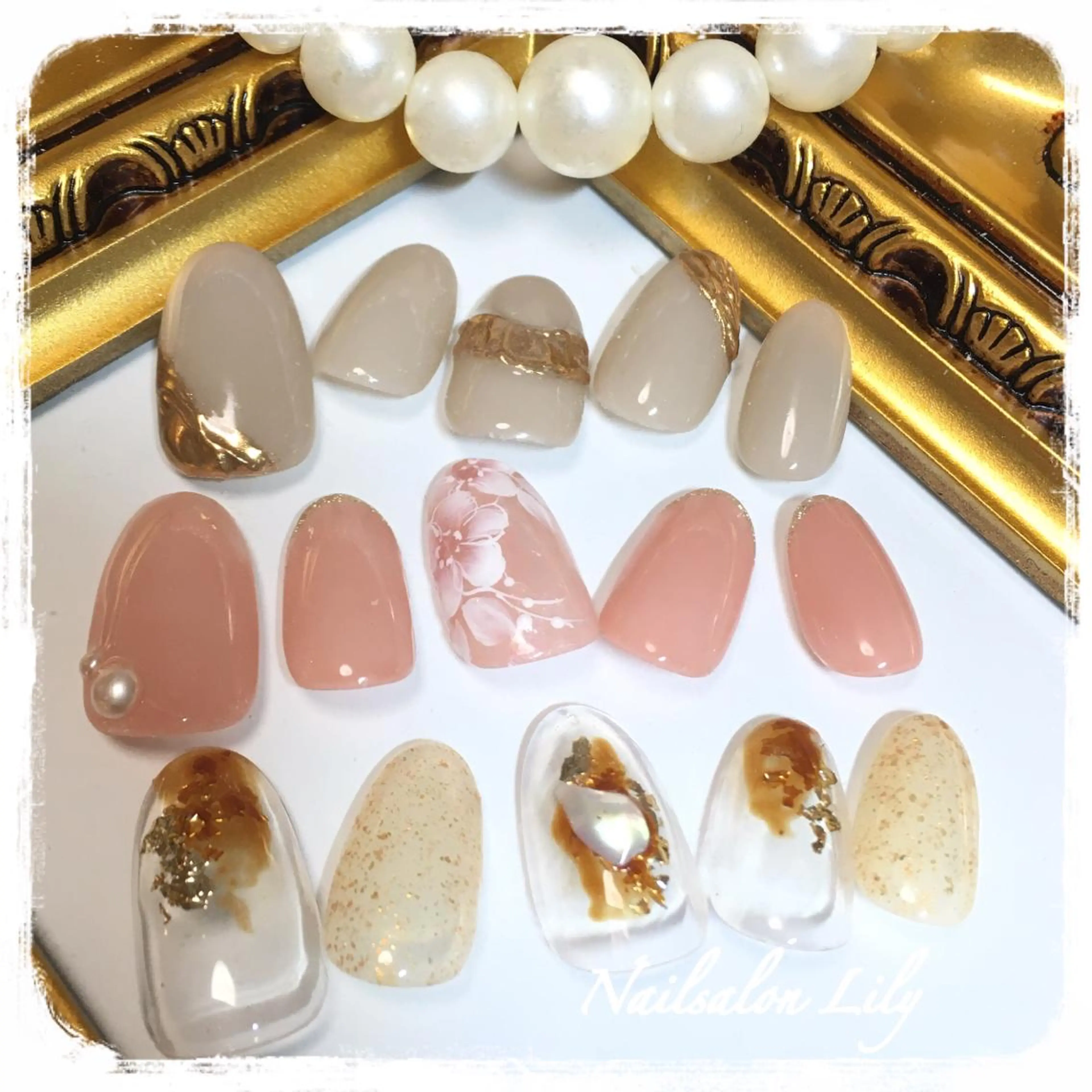 ネイル シンプルネイル Lily*nail 🌻Mii🌻のネイルデザイン