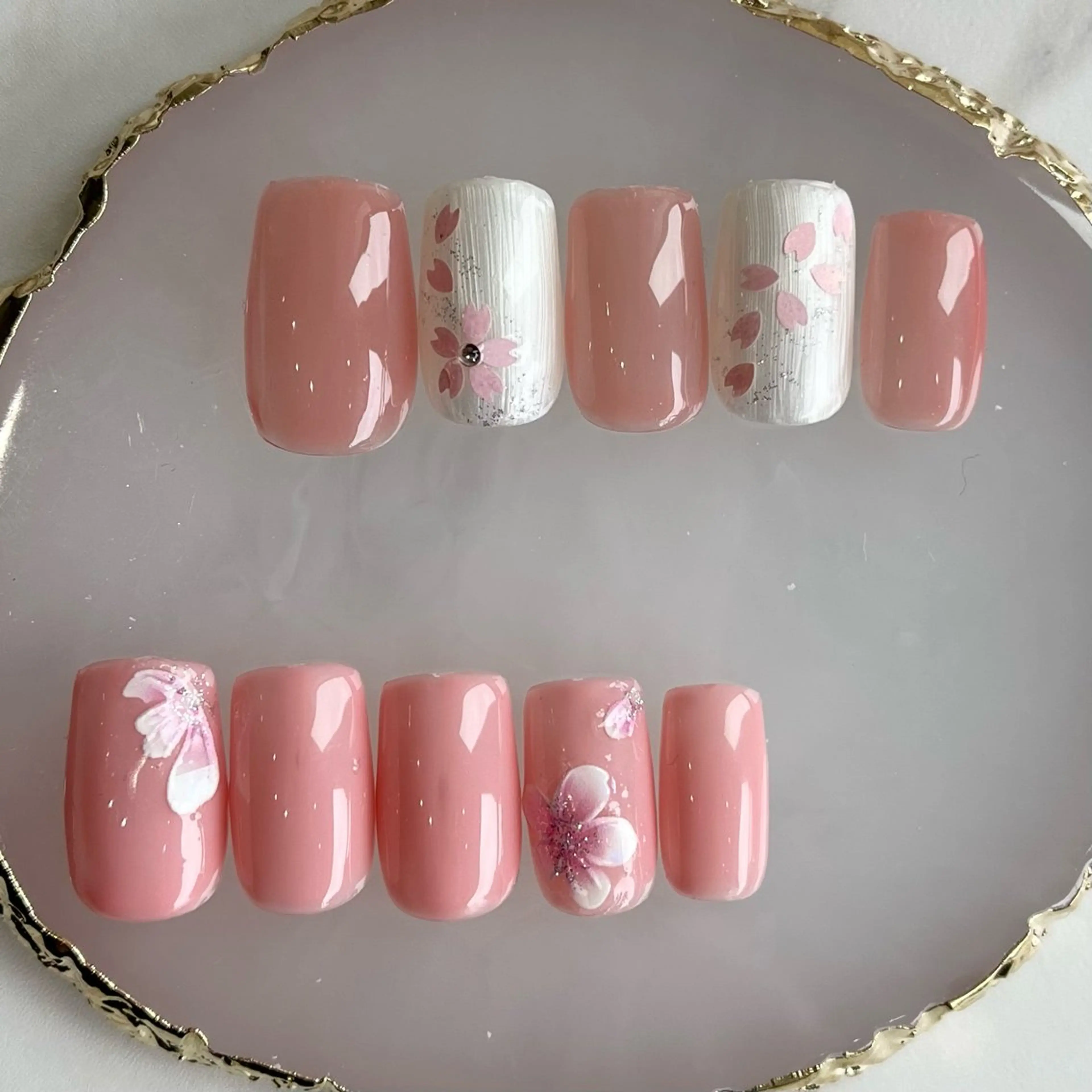 ネイル 桜ネイル Nail Salon Luire  Naoのネイルデザイン