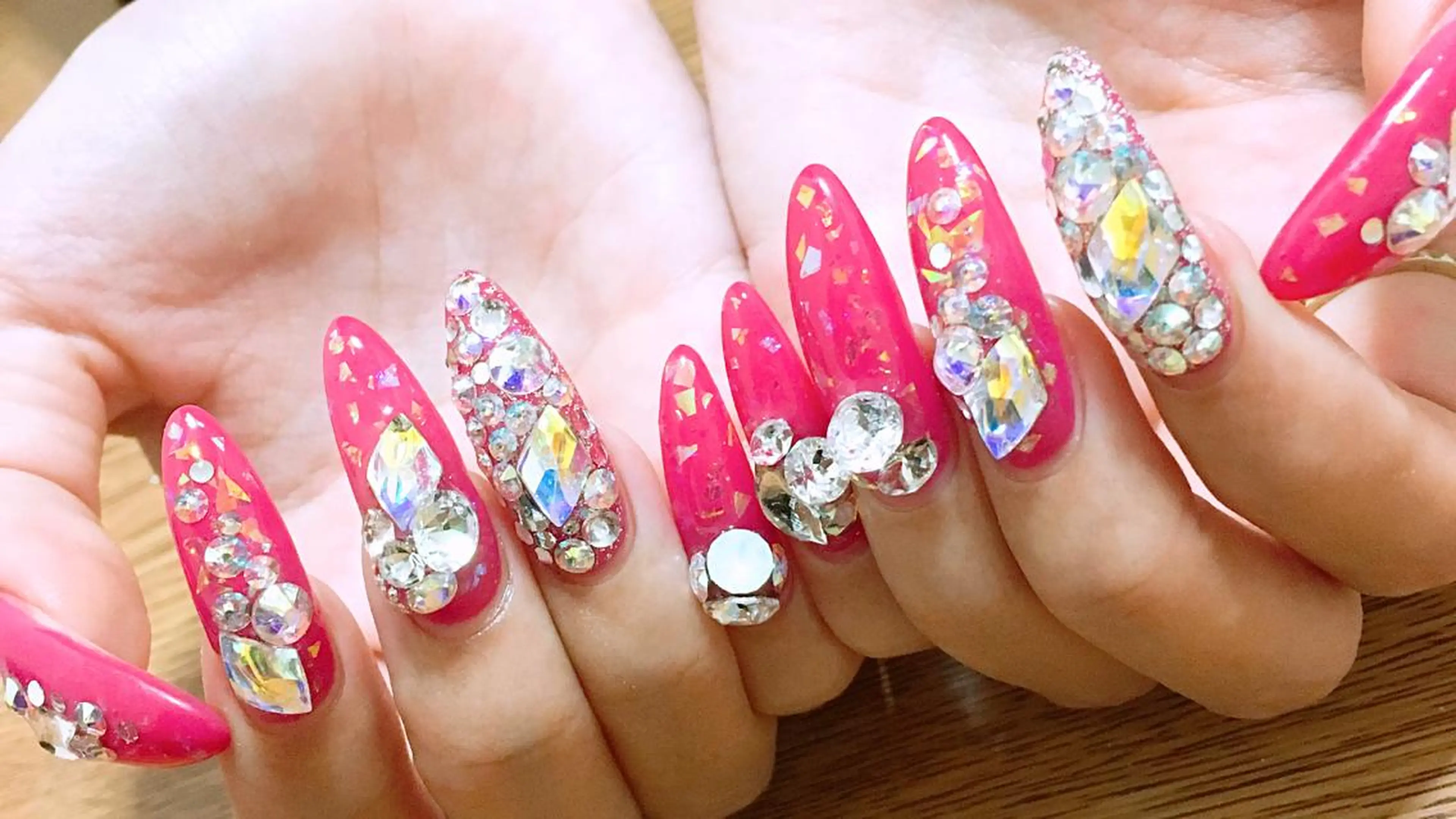 ネイル Lino nailのネイルデザイン