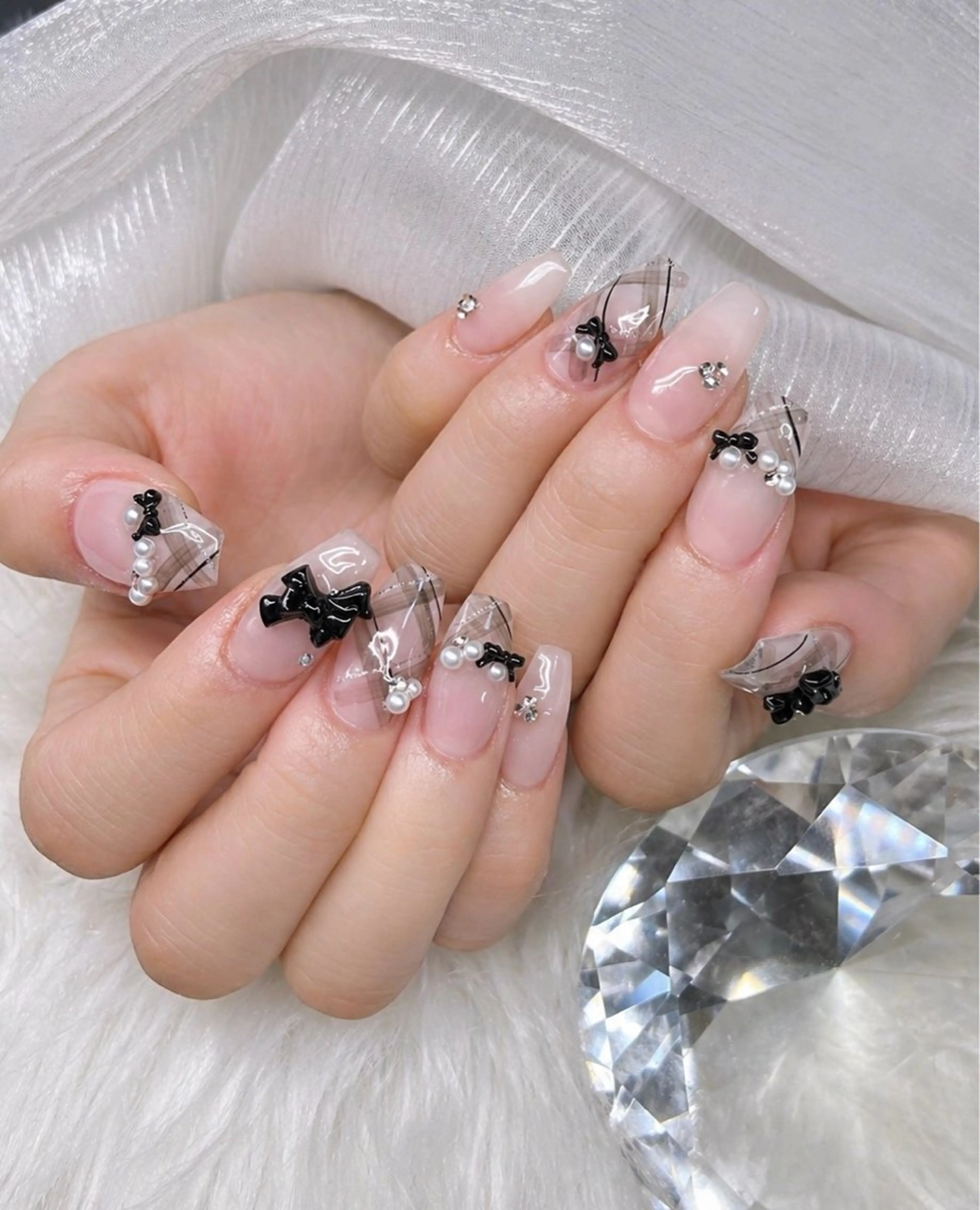 ネイル アートネイル オーロラネイル チークネイル 長さ出し フットネイル ハンドネイル Chan nailsのネイルデザイン