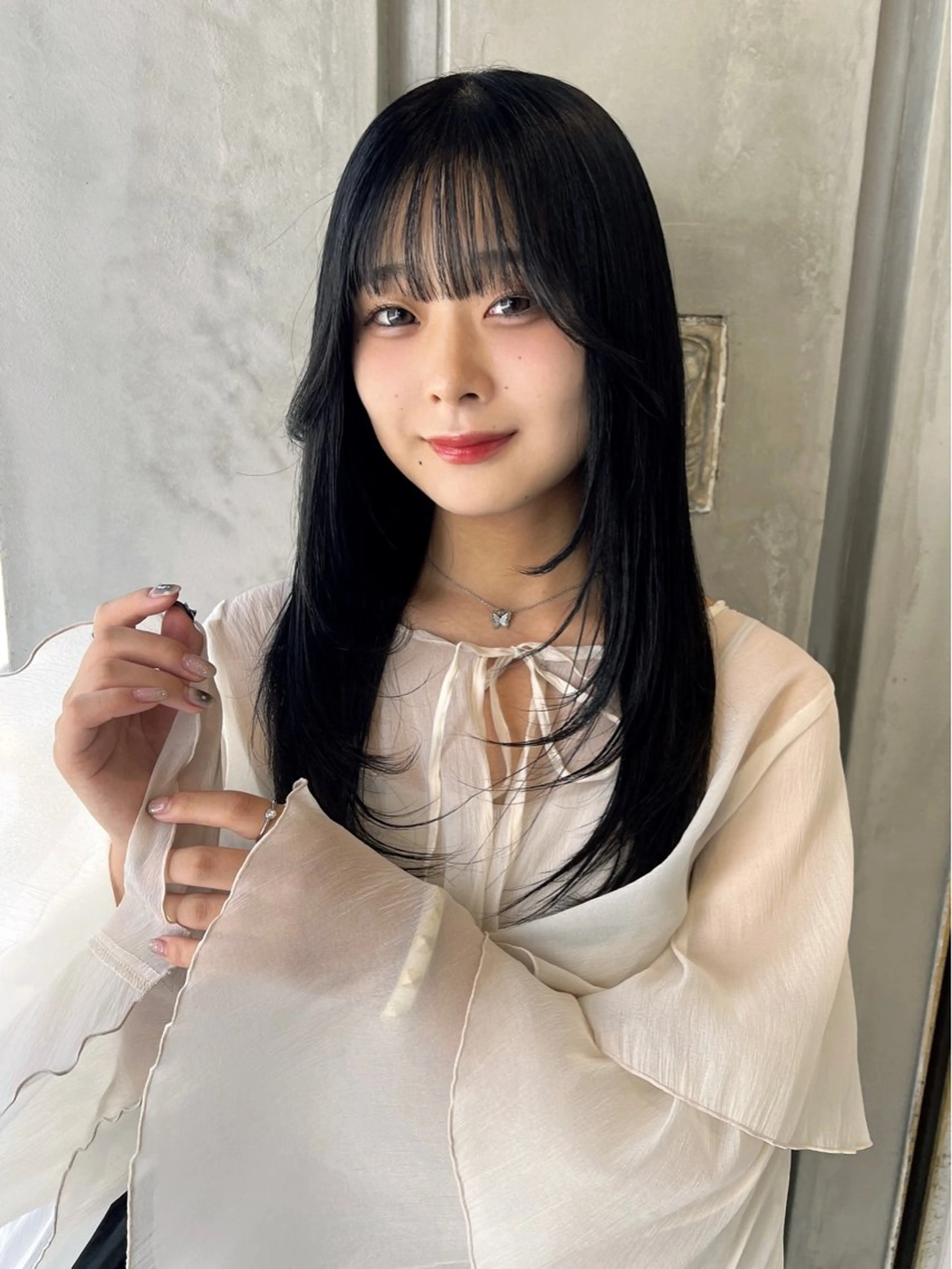 ミディアム カラー 透明感カラー グレージュ 卒業式のヘアスタイル カット ヘアカラー トリートメント 💎透明感カラー特化 💎TAISEIのヘアスタイル
