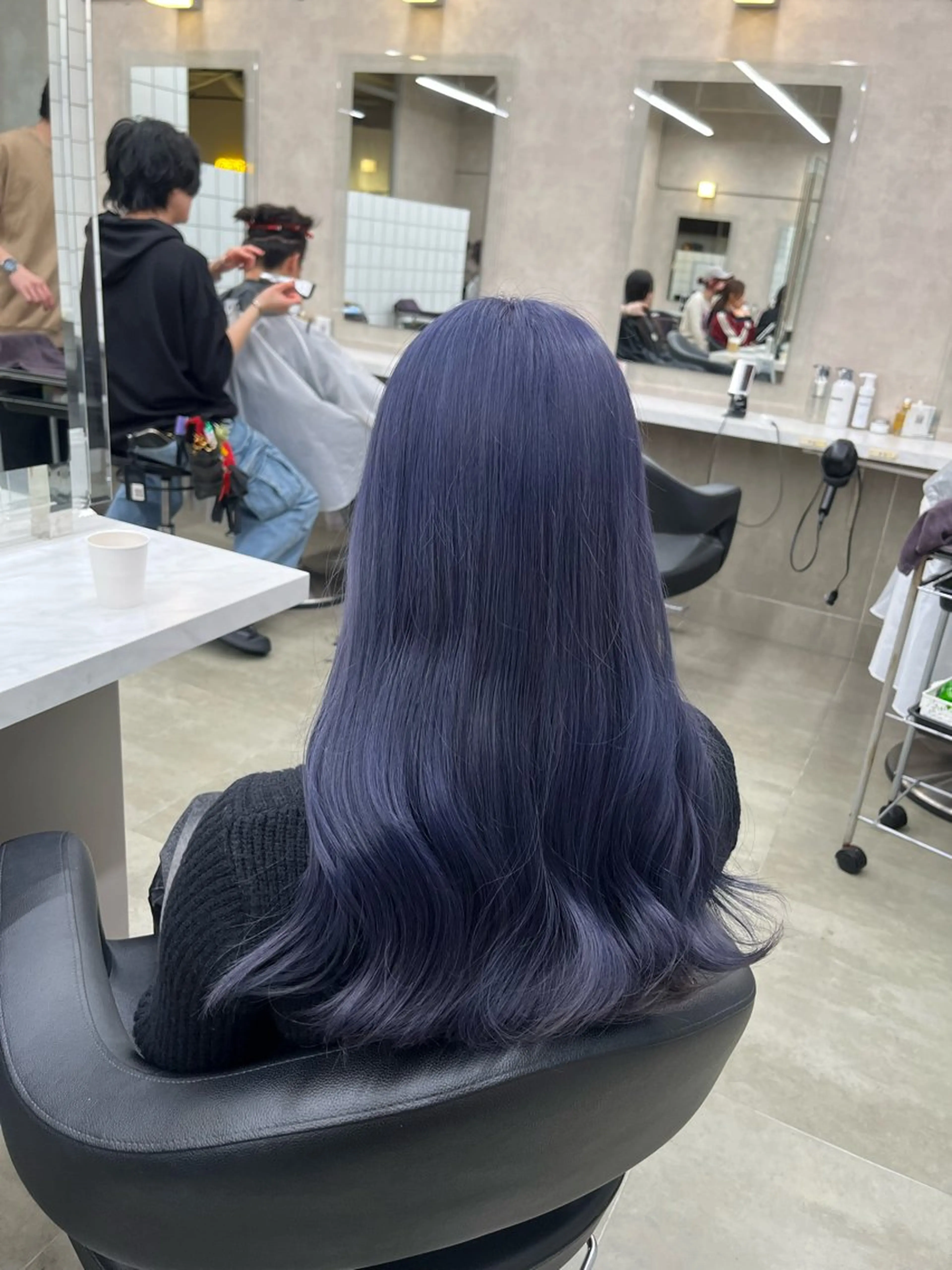 ロング ヘアカラー トリートメント ヘッドスパ ヘアセット 寒色＆ブリーチ特化 寒色MiOのヘアスタイル