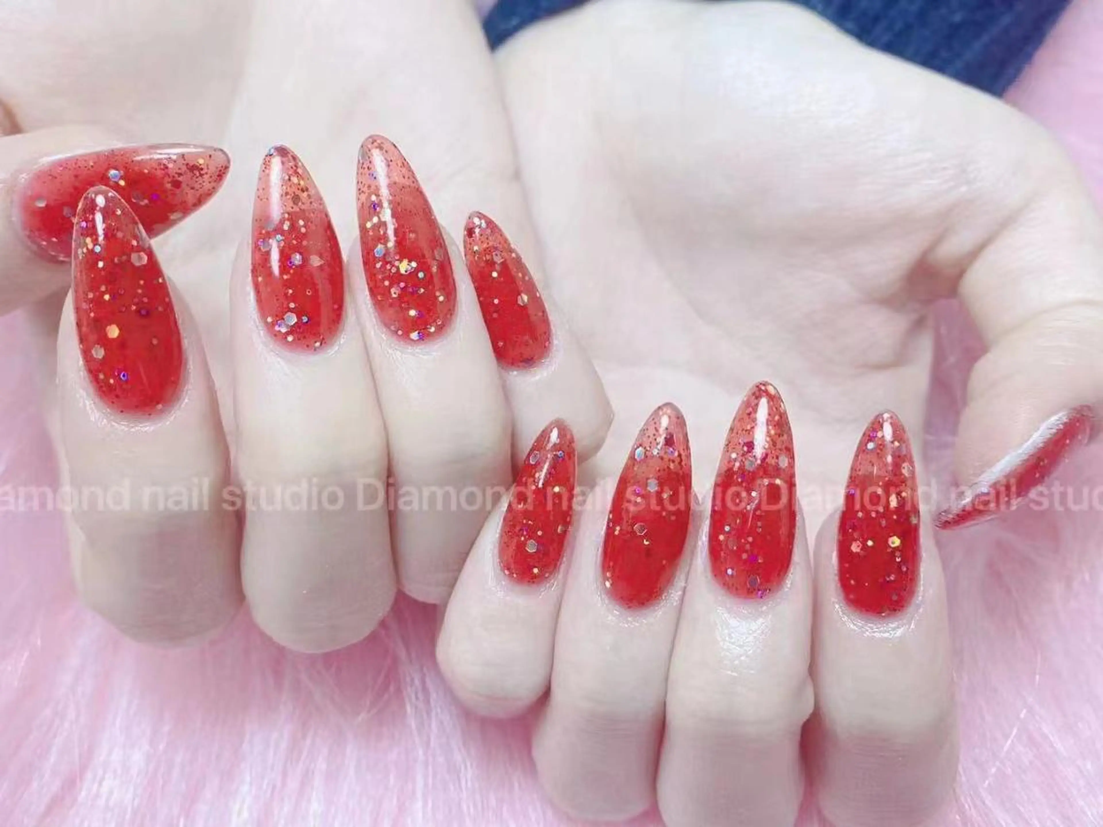 ネイル アートネイル オーロラネイル ガーリー キラキラネイル 韓国ネイル ハンドネイル ハンドケア Plenty 🚢のネイルデザイン