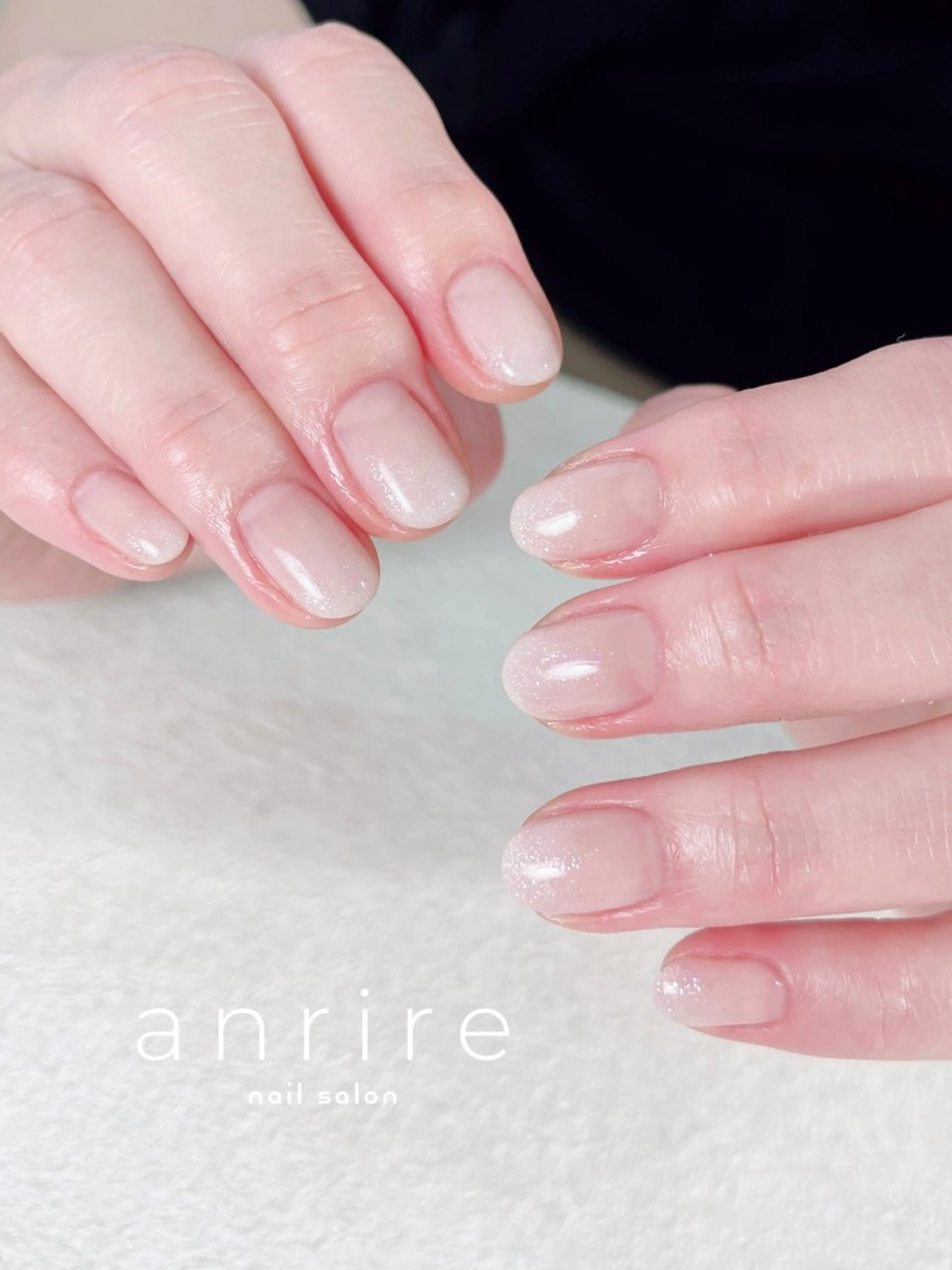 ネイル ジェルネイル グラデーション オフィスネイル パラジェル ホワイト ハンドネイル nailsalon anrireのネイルデザイン