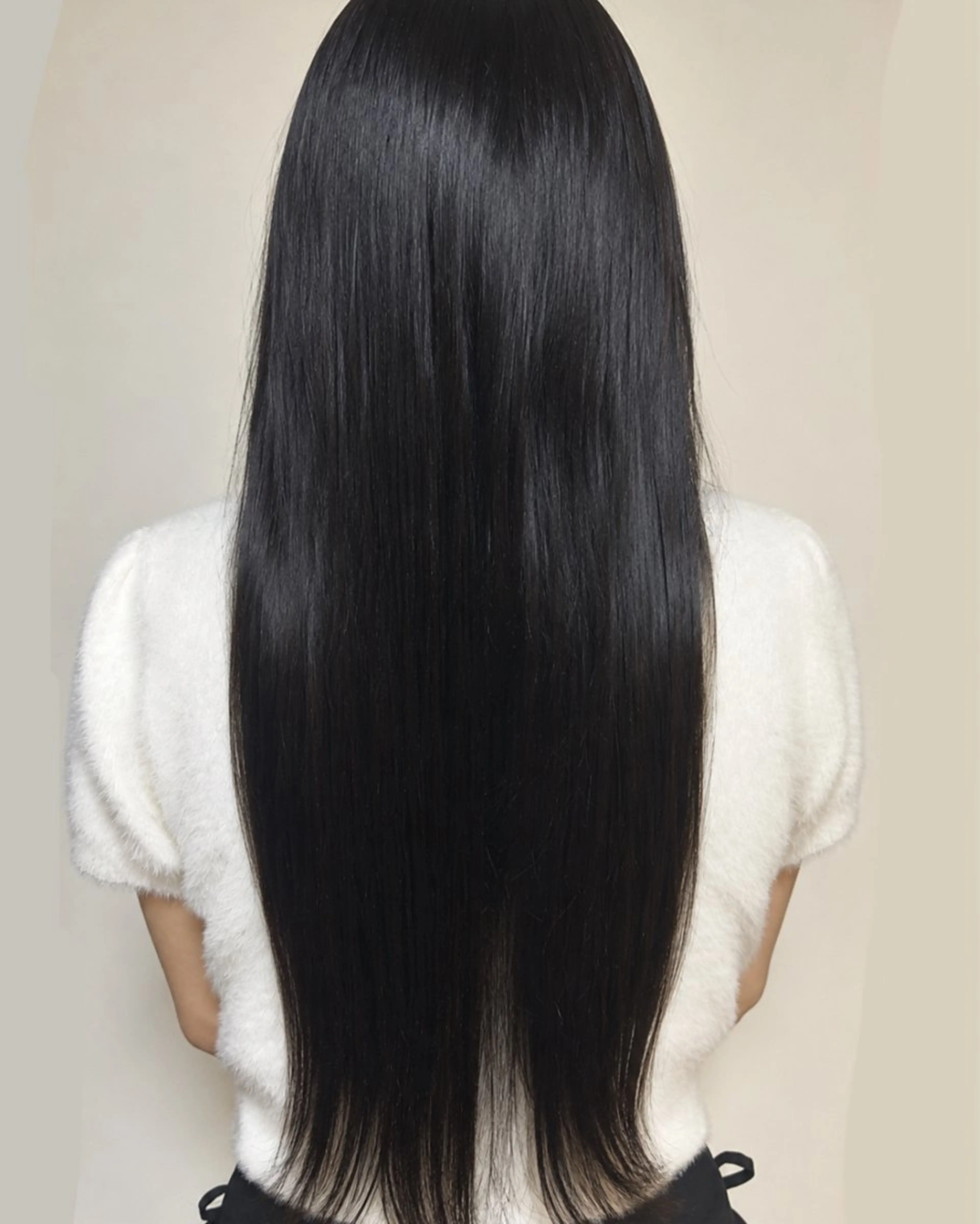 ロング ヘアカラー 三田 百花のヘアスタイル