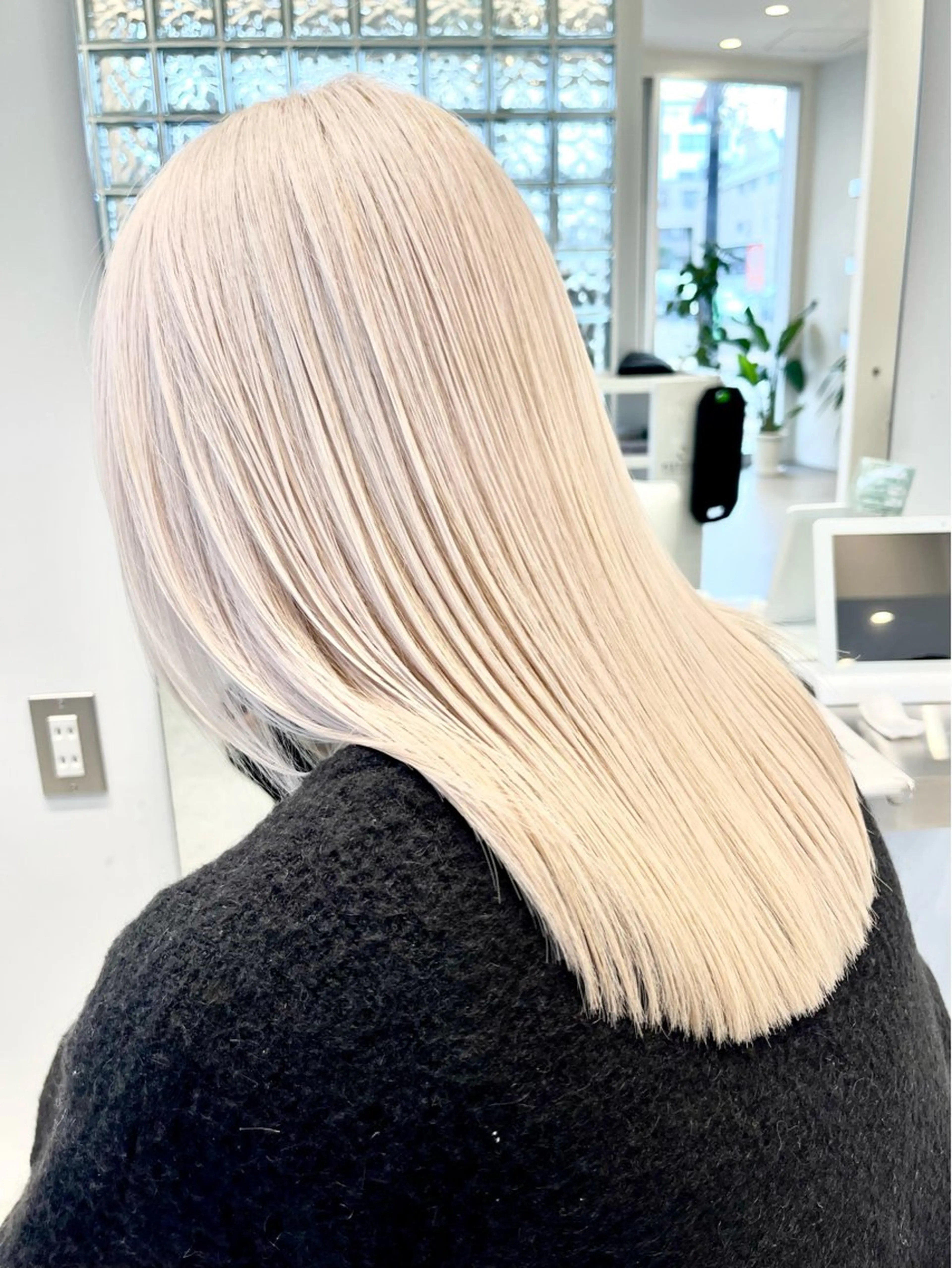 カラー ブリーチ AIKA🤍 カットモデル募集🫧のヘアスタイル