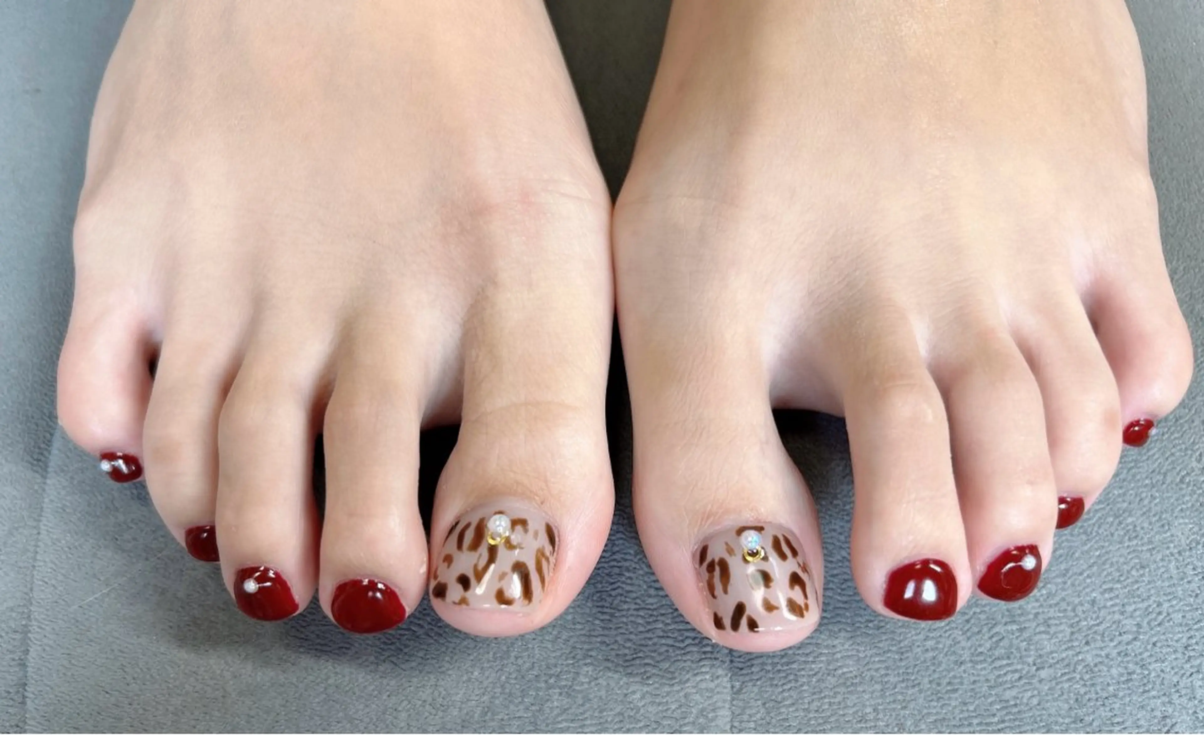 ミニモ限定割！【巻き爪矯正✖️デザイン✖️角質ケア】21000円→20500円の写真