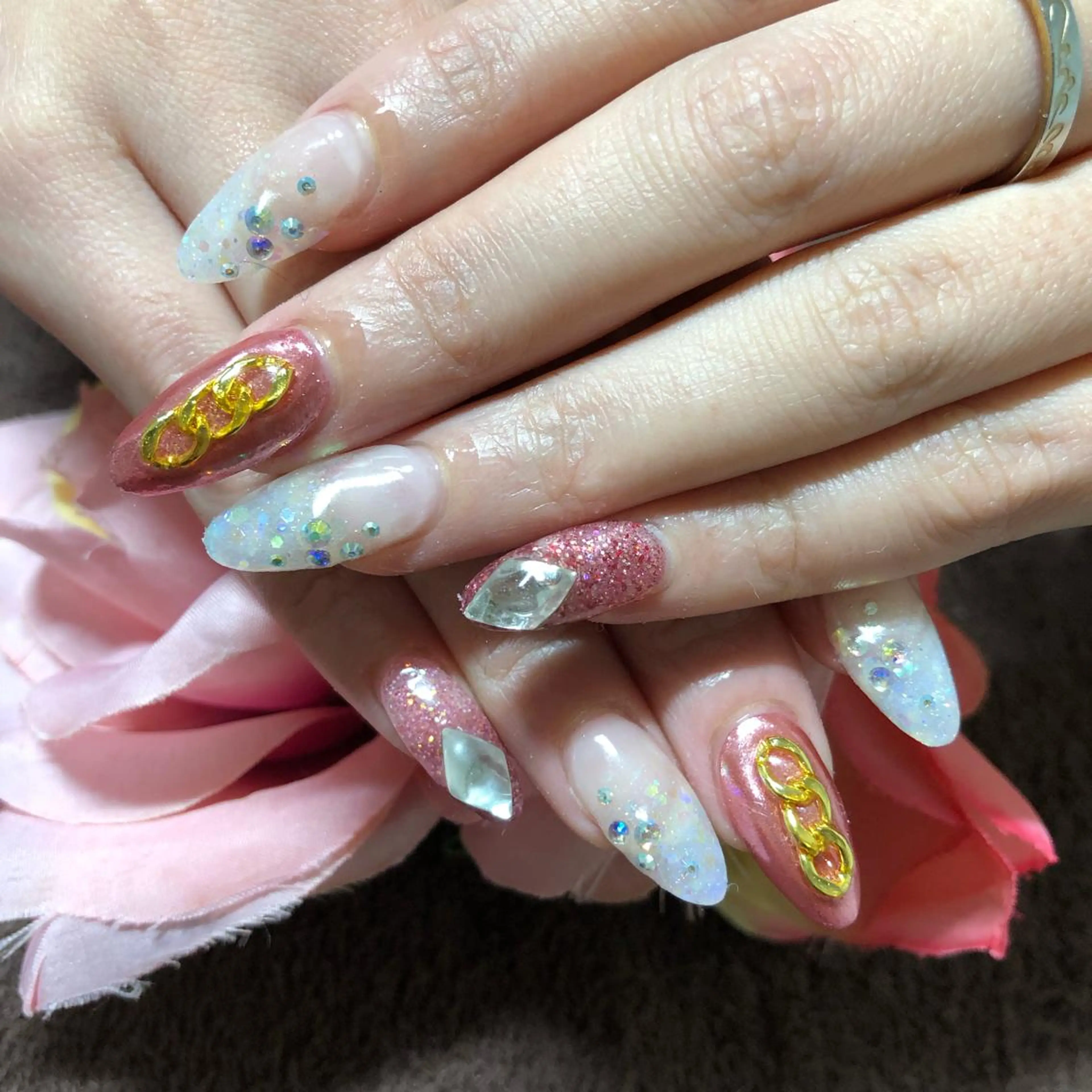 ミディアム ネイル ハンドネイル 《LB》ラブリエ Nail&eyeのマツエク・マツパデザイン