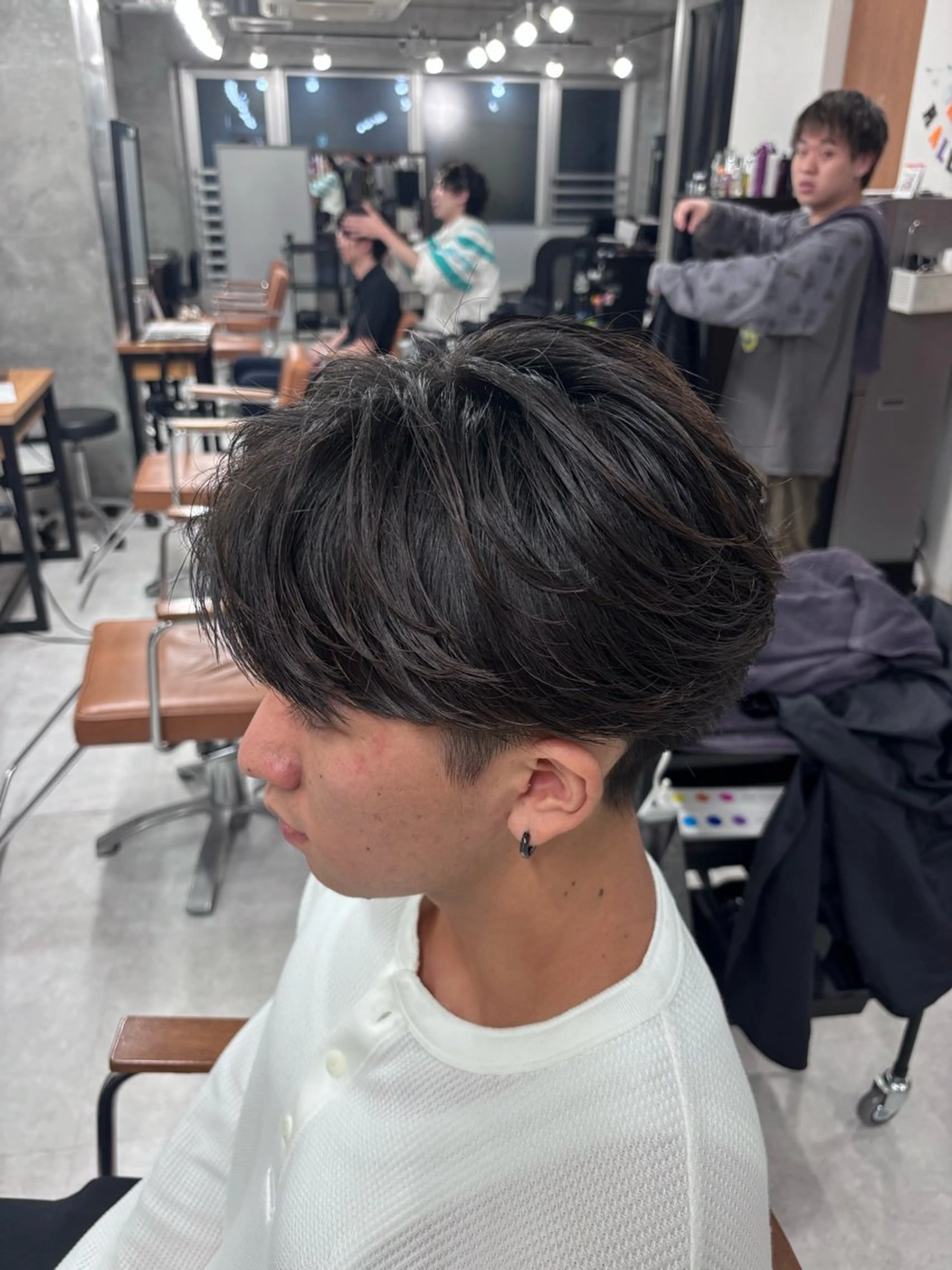 パーマ メンズ カット パーマ トリートメント ヘッドスパ ヘアセット フェザーの鬼 🇰🇷yutoのヘアスタイル