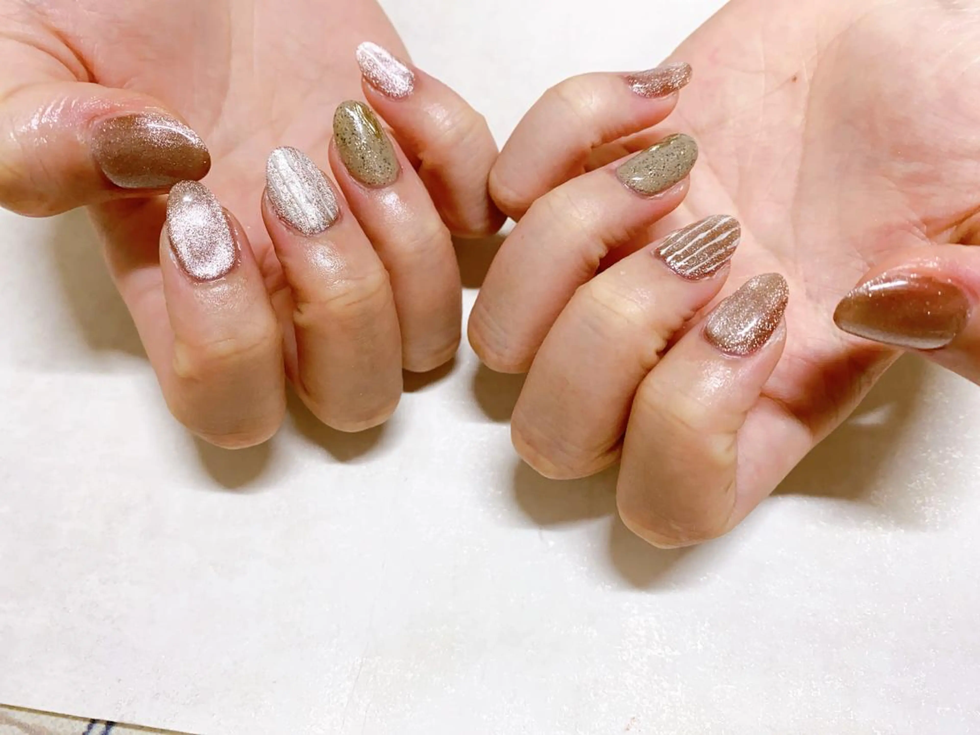 ネイル オーロラネイル フラワーネイル フットネイル フレンチネイル ジェルネイル mogunail &blowのネイルデザイン