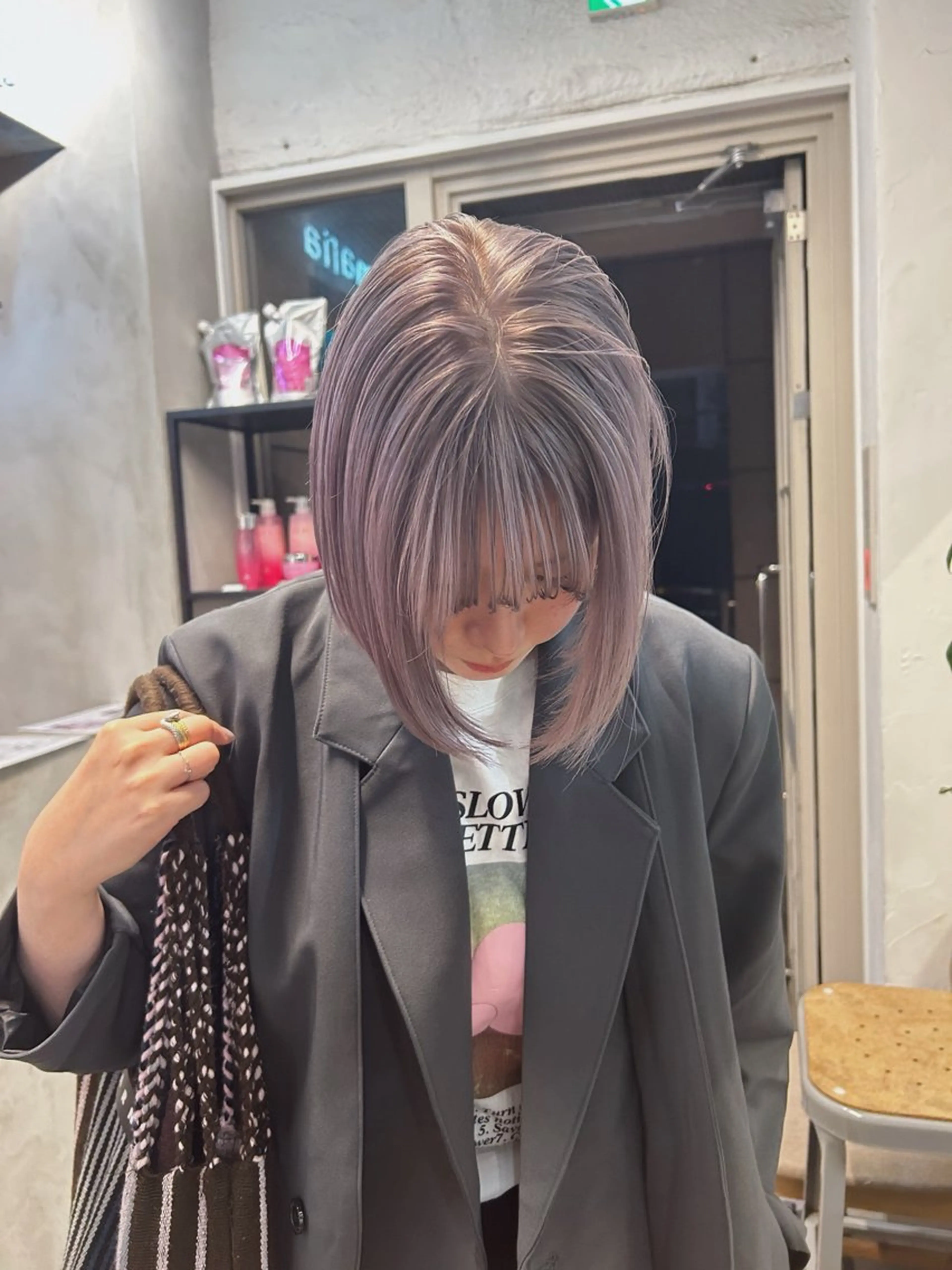 ショート カラー カット ヘアカラー トリートメント ハイトーンボブ 前田 表参道　グレージュのヘアスタイル