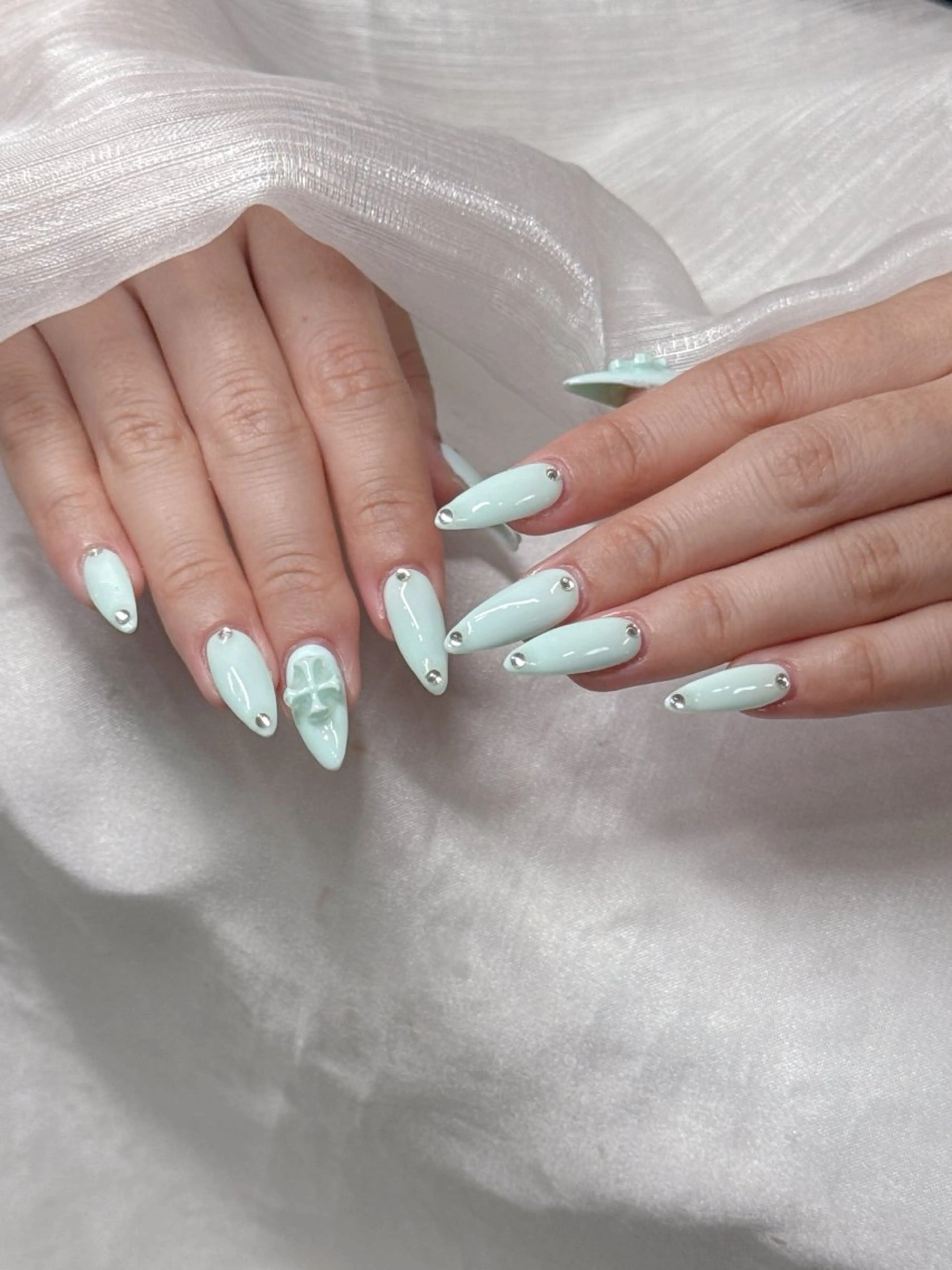 ネイル オーロラネイル チークネイル 長さ出し フットネイル フレンチネイル ハンドネイル Lee Ainのネイルデザイン