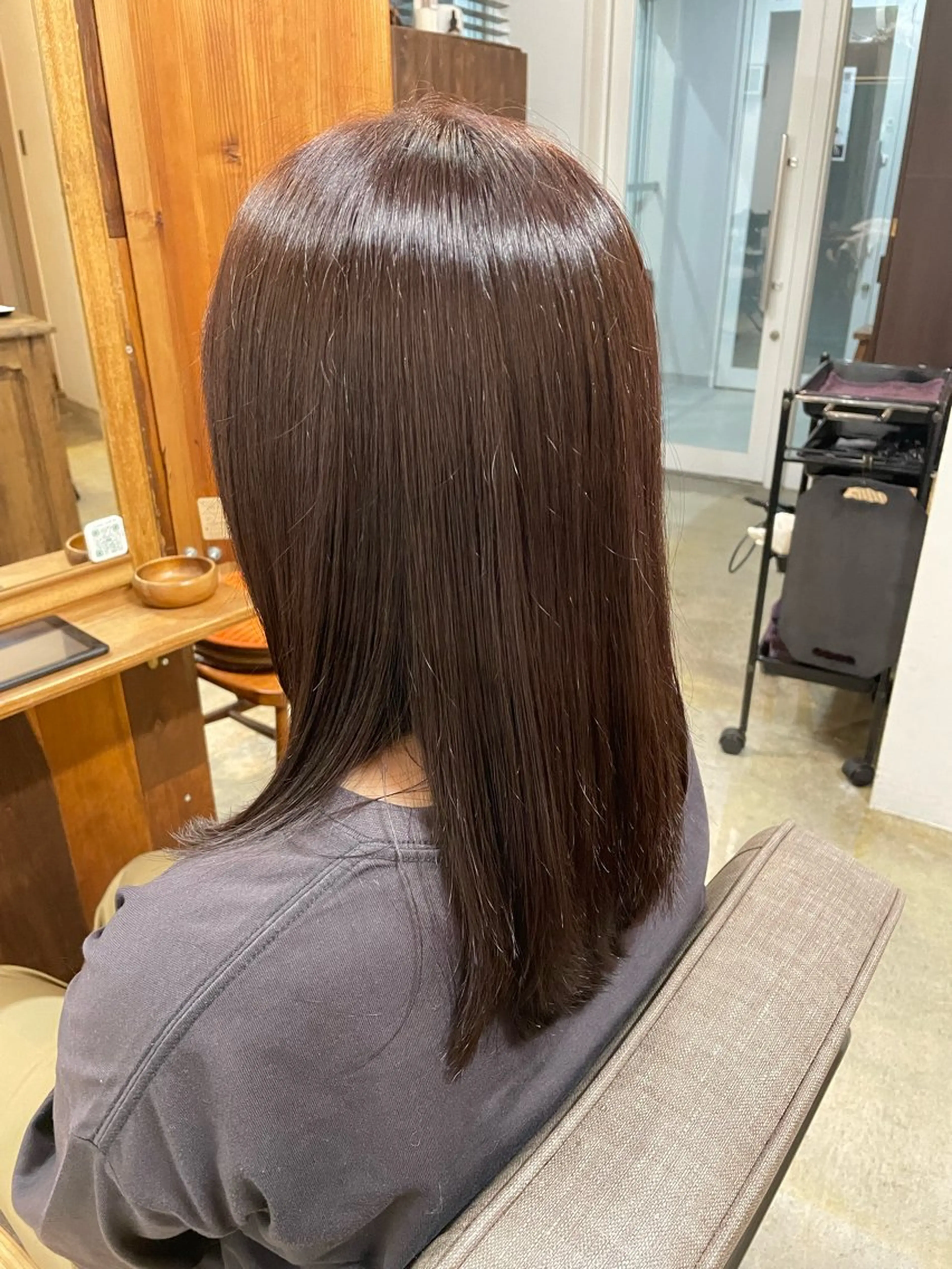 【ダメージレス艶カラー✨】赤み消し透明感カラー/トリートメント込/髪質改善の写真