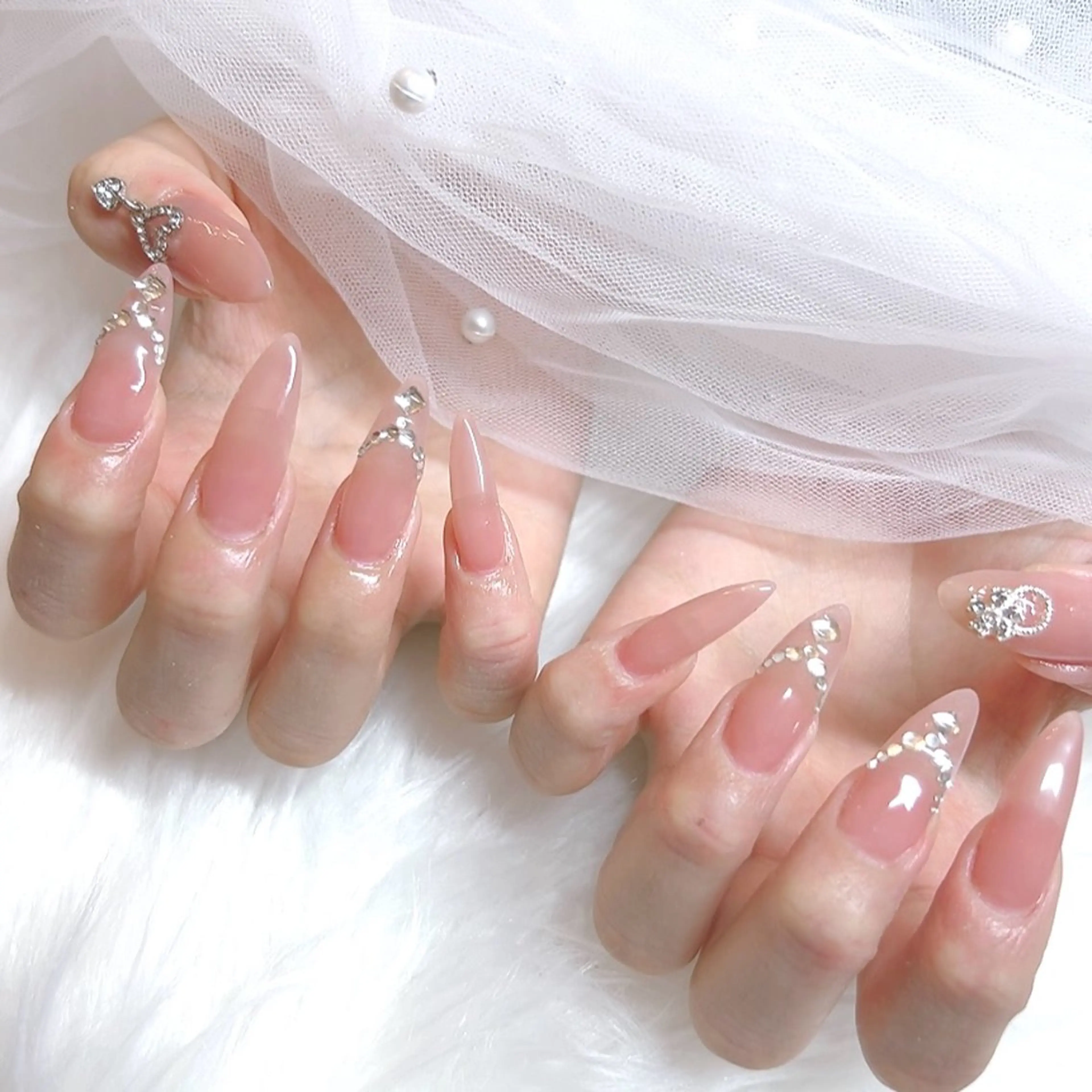 ネイル ハンドネイル Charlie所属・Charlie 🖤のネイルデザイン