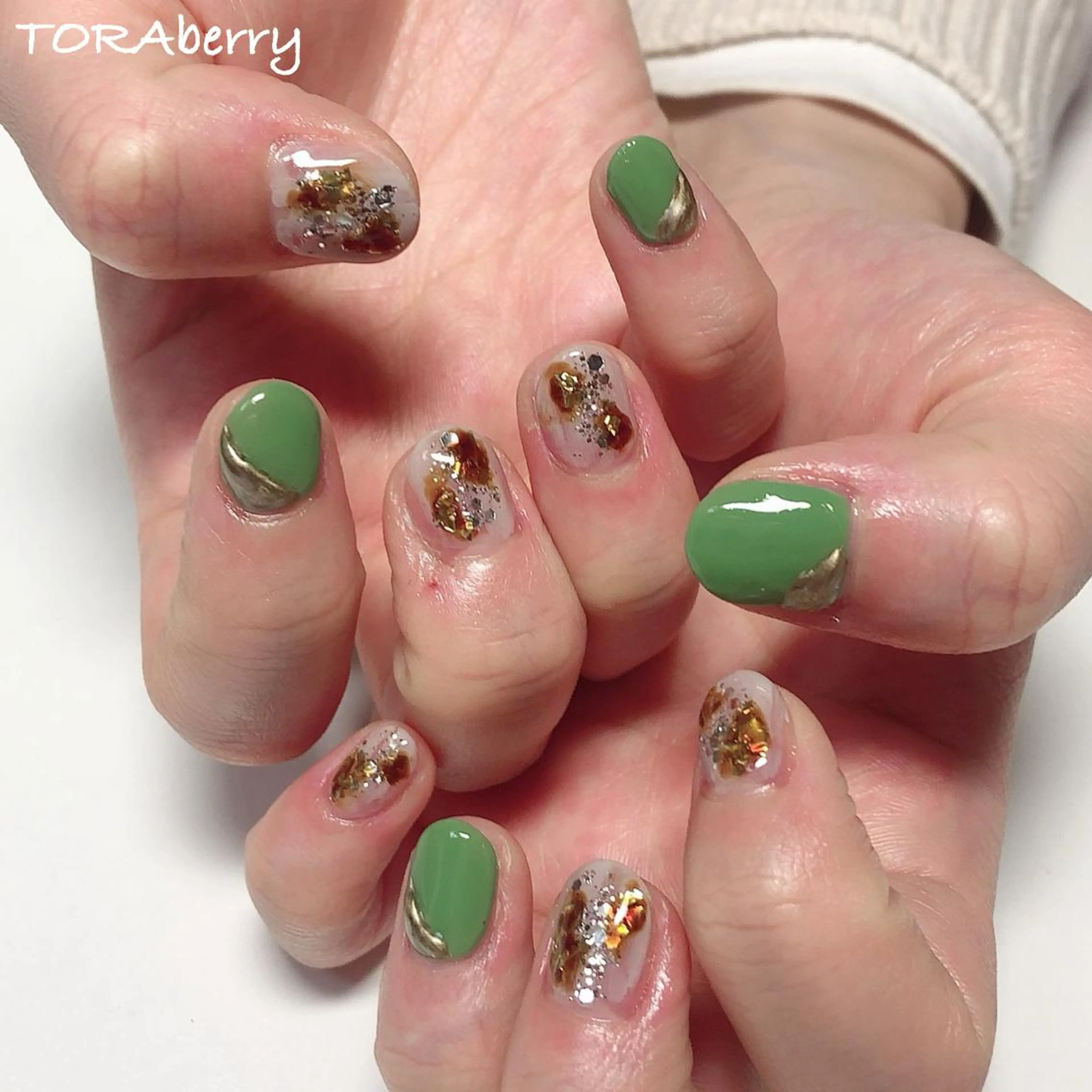 ネイル ピスタチオネイル ハンドネイル ネイリスト なつみのネイルデザイン