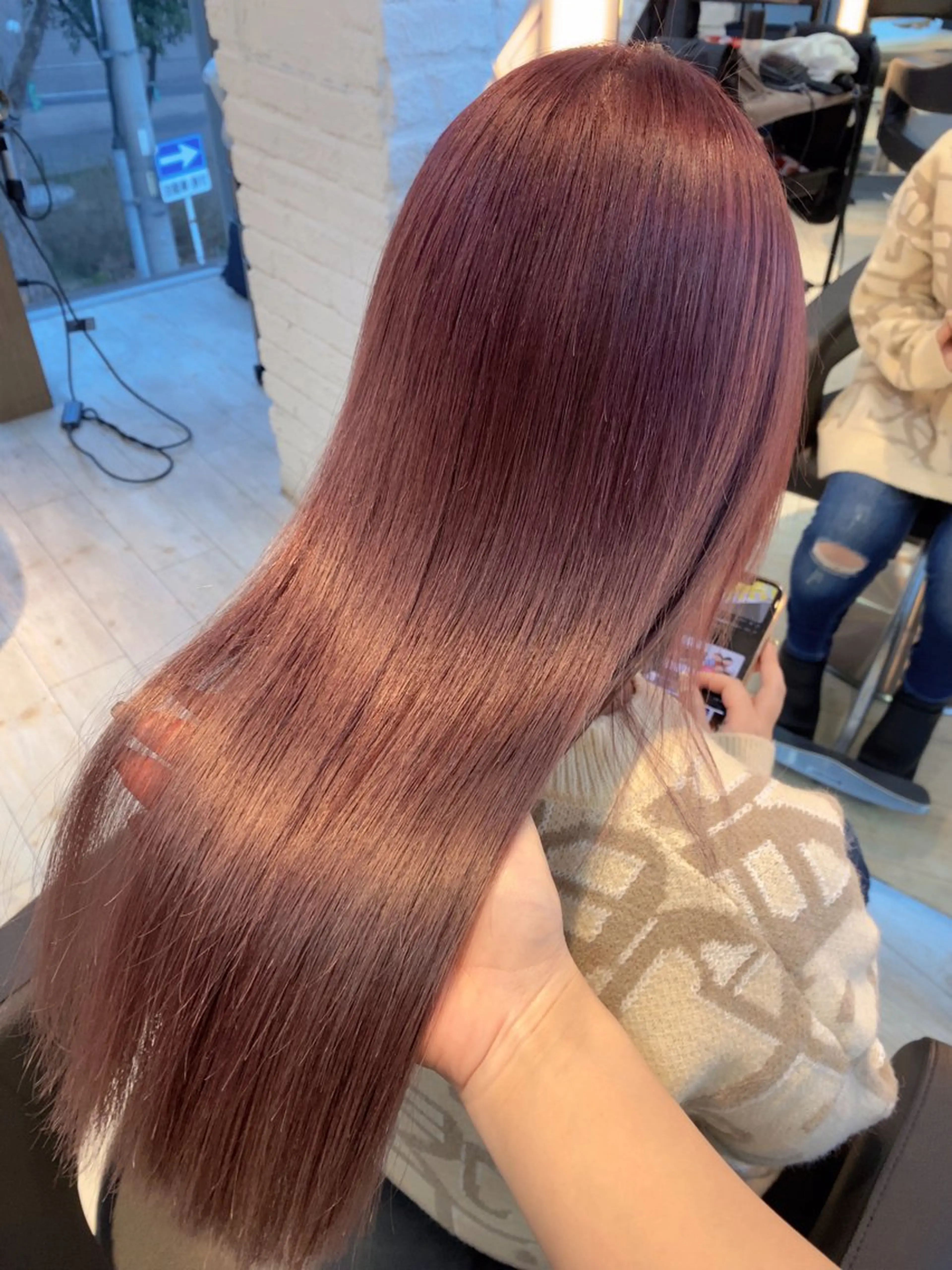 ロング カラー ブリーチ ラベンダーカラー ピンクカラー ピンクラベンダー カット ヘアカラー トリートメント 有働由良／ハイトーン ／韓国メンズヘアのヘアスタイル