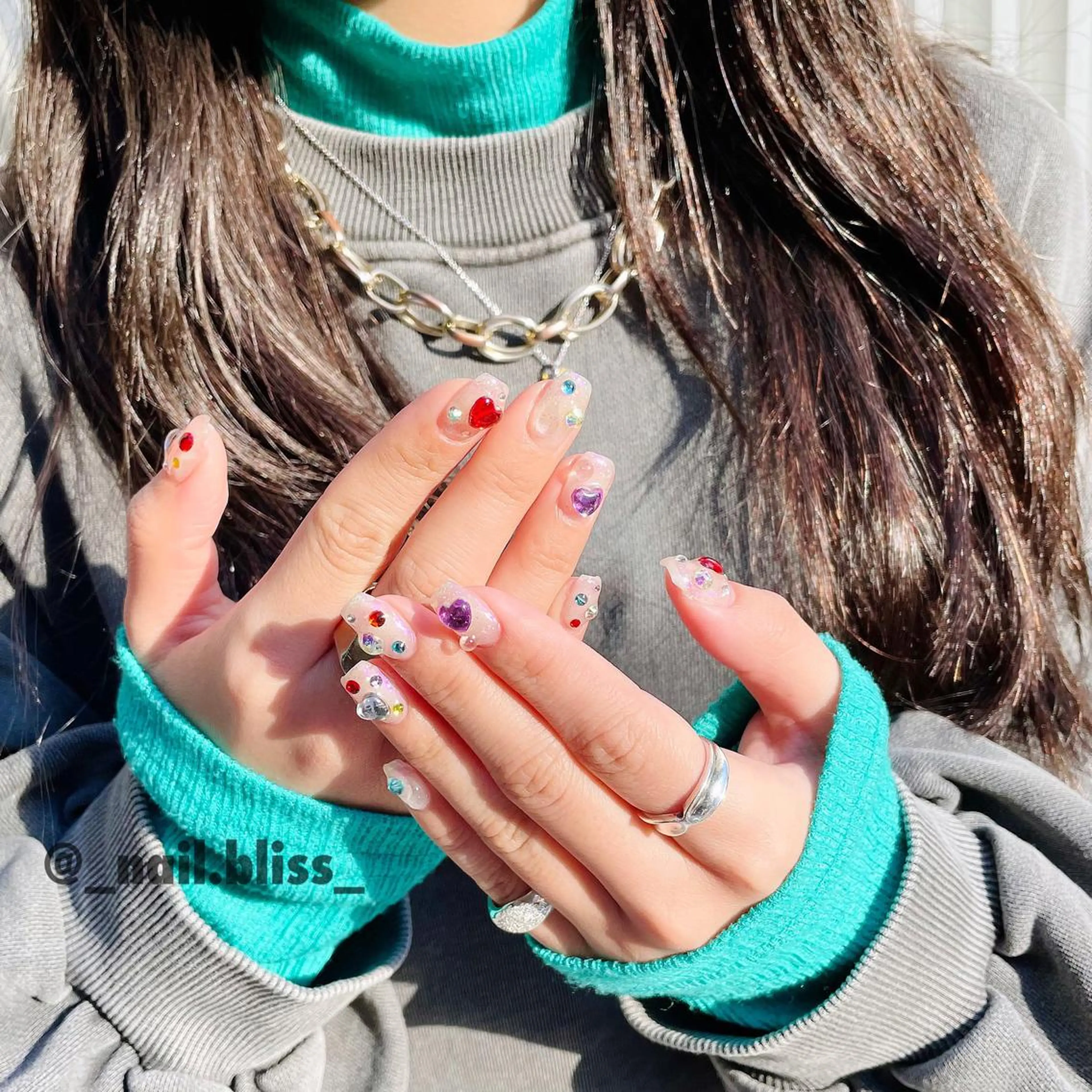 ネイル オーロラネイル ハンドネイル NAIL BLISSのネイルデザイン