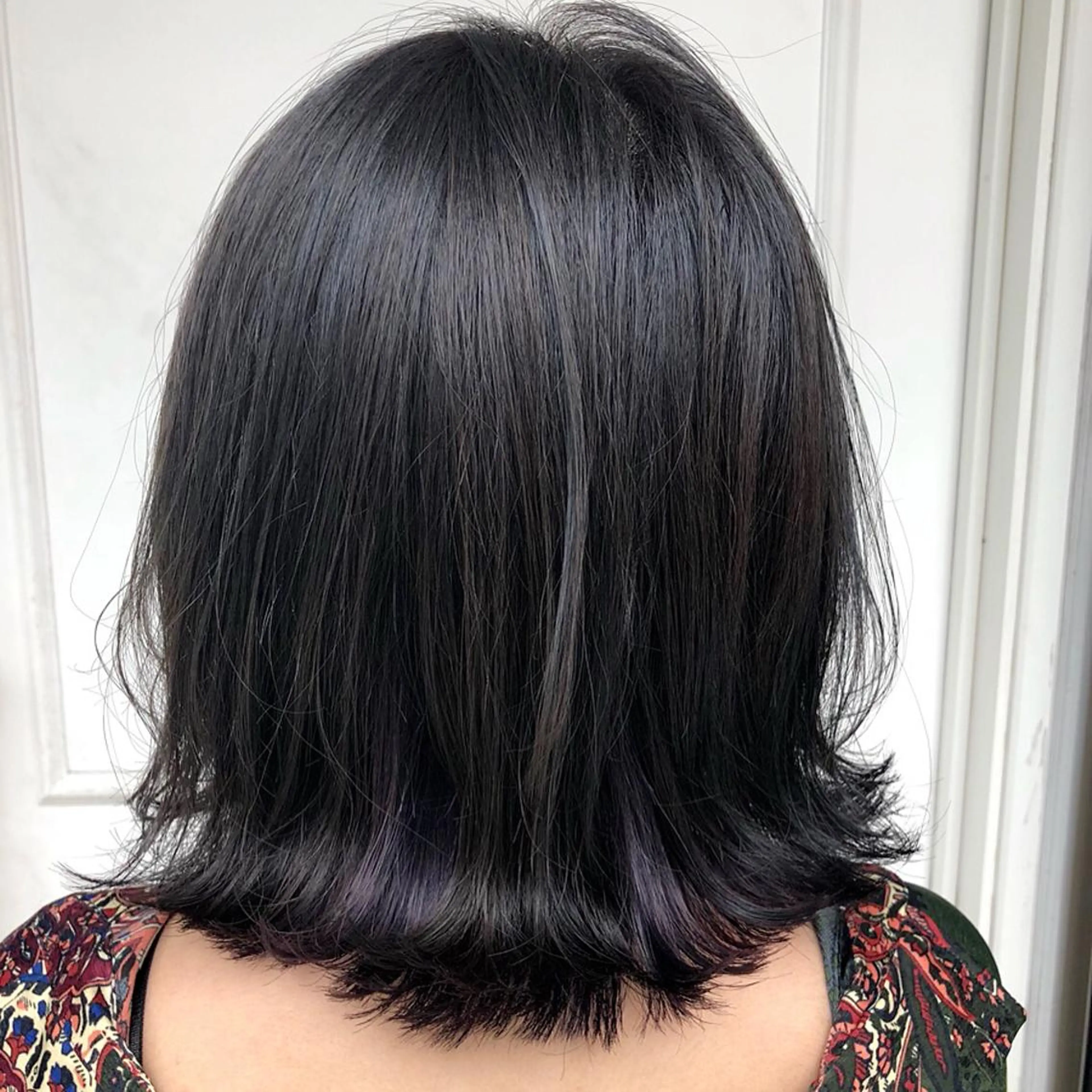 ミディアム カラー ブリーチ グレージュ バイオレットカラー 門岡 ひかるのヘアスタイル