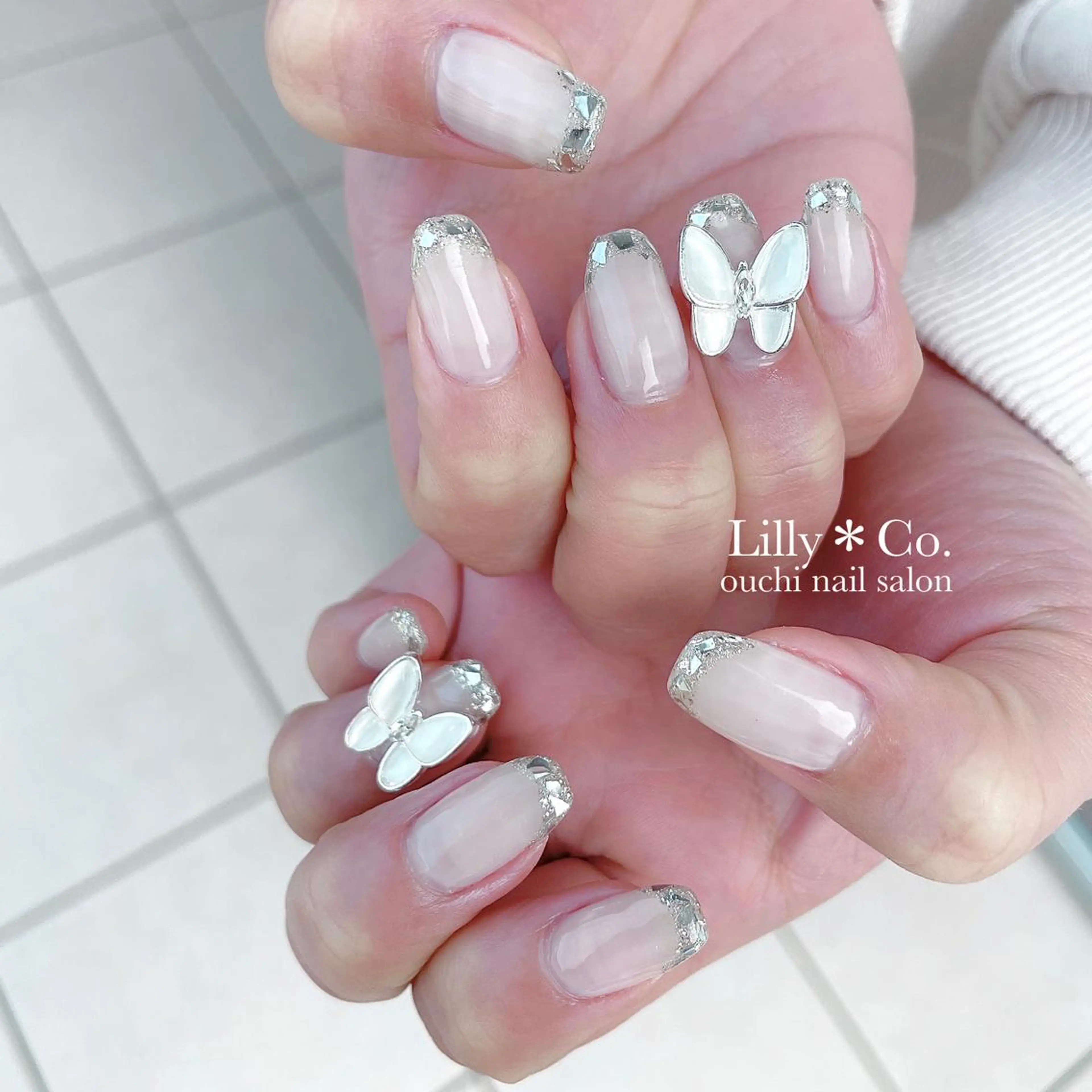 ネイル ハンドネイル ハンドケア Lilly Co.のネイルデザイン