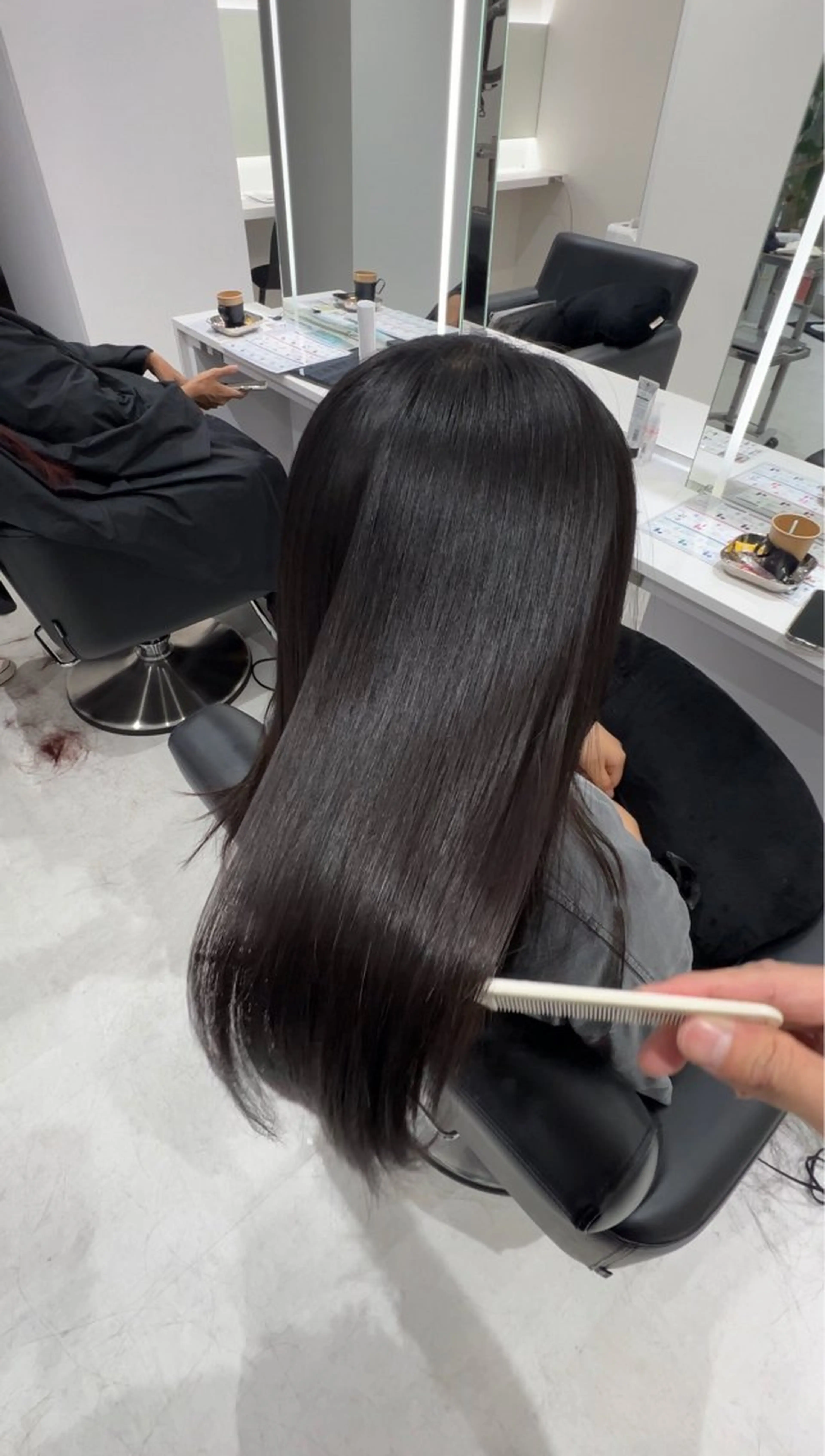 ロング パーマ 縮毛矯正 トリートメント ヘッドスパ ヘアセット 🖤:抜け感×大人 スタイル/Aoiのヘアスタイル