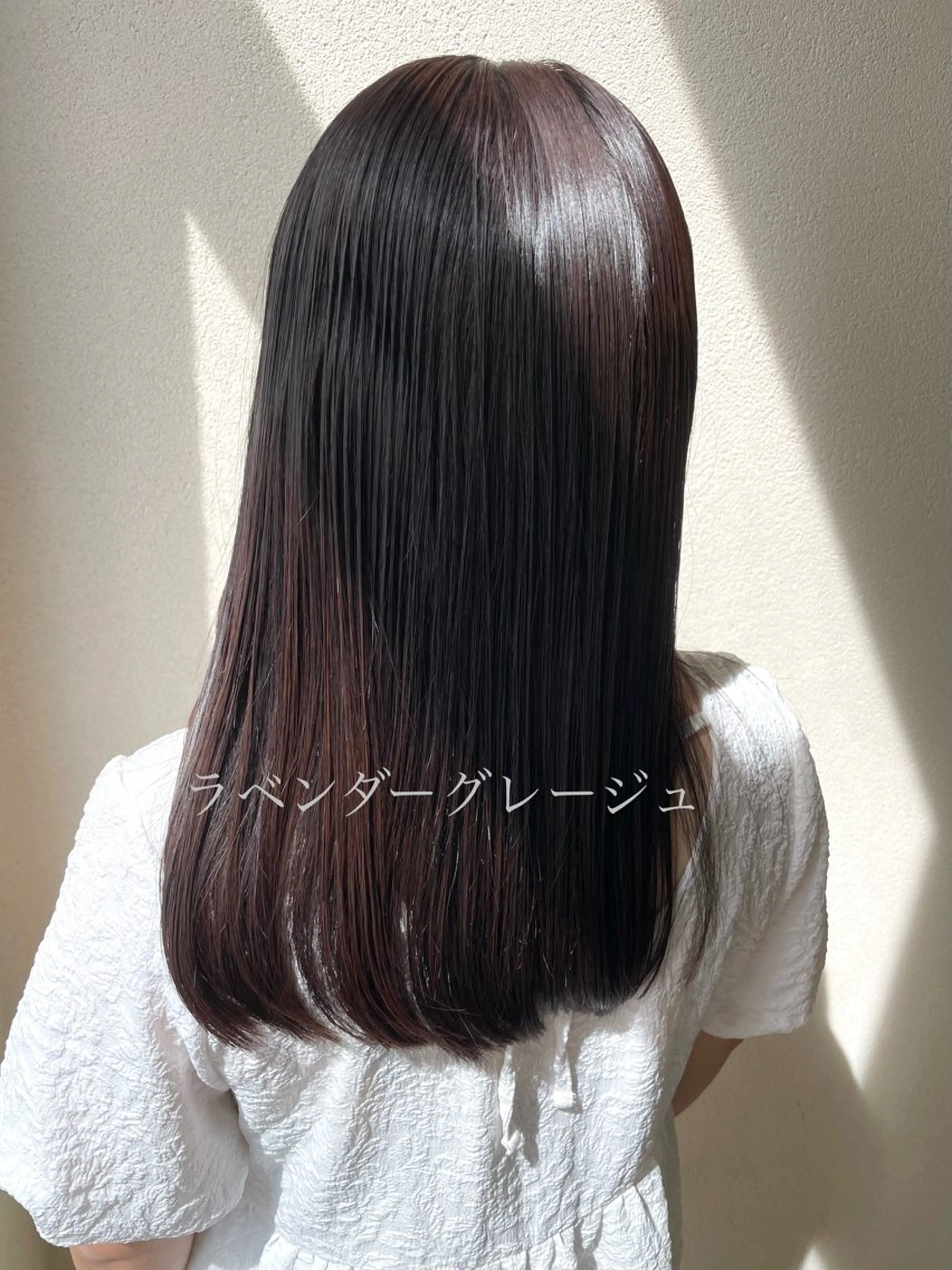 セミロング カラー グレージュ ラベンダーカラー ラベンダーグレージュ ラベンダーグレー 沢田 瞳のヘアスタイル