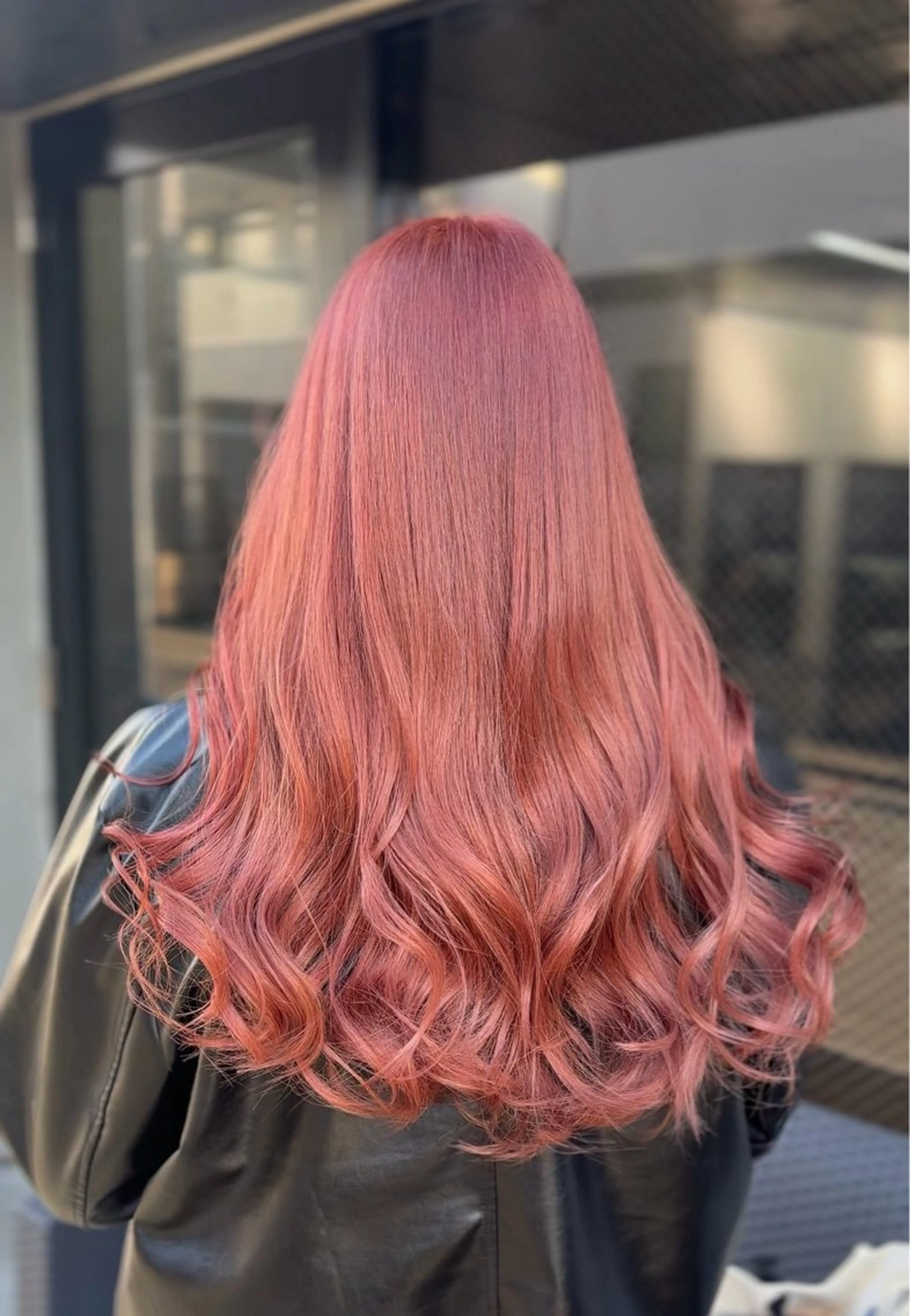 ロング カラー パーマ ヘアアレンジ メンズ カット ヘアカラー トリートメント 髪質改善 レイヤー Naoyaのヘアスタイル