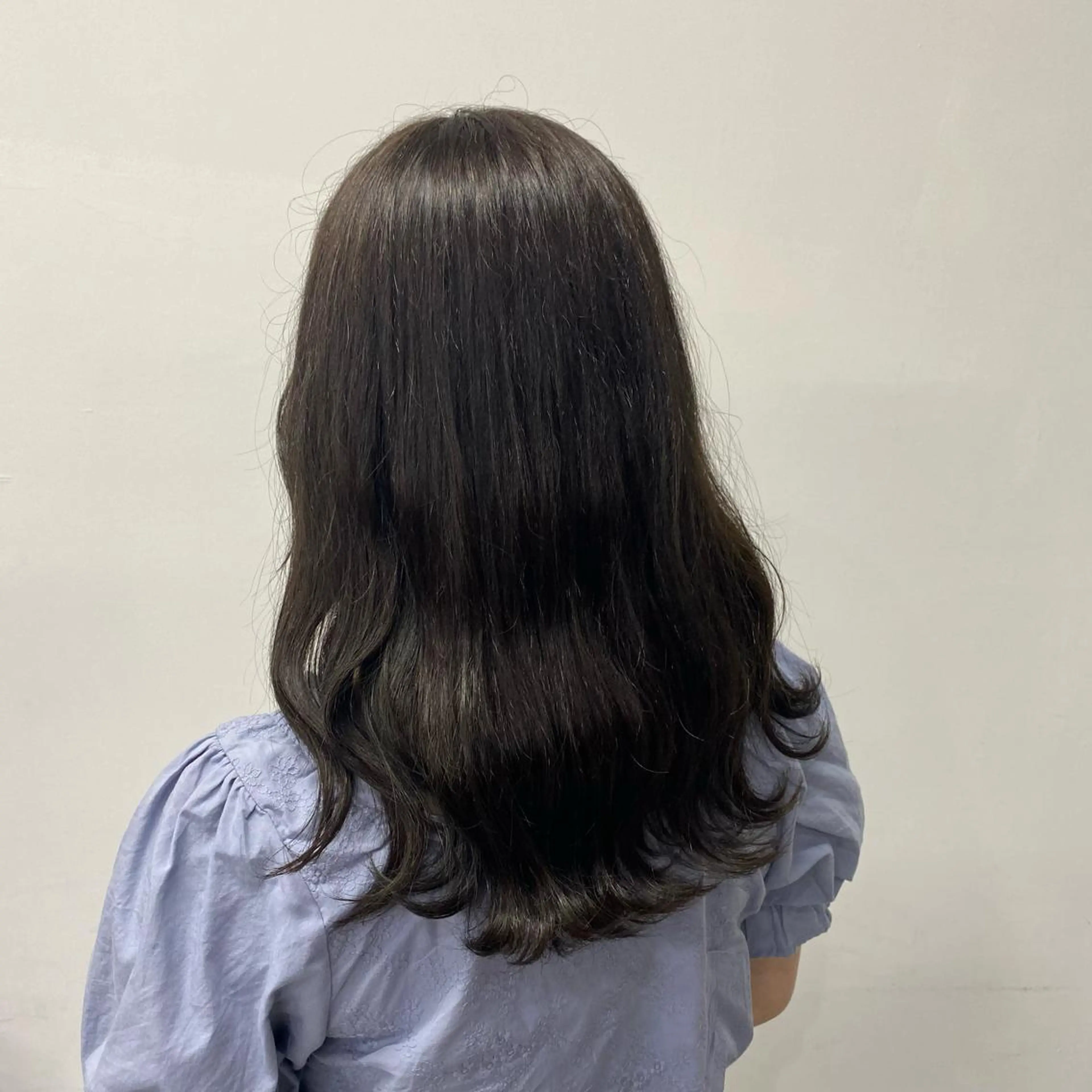 セミロング カラー パーマ ヘアアレンジ メンズ キッズ ネイル マツエク・マツパ ベージュカラー グレージュ オリーブベージュ オリーブカラー オリーブグレージュ 💖横浜ブリーチなし 💖MIHOのヘアスタイル