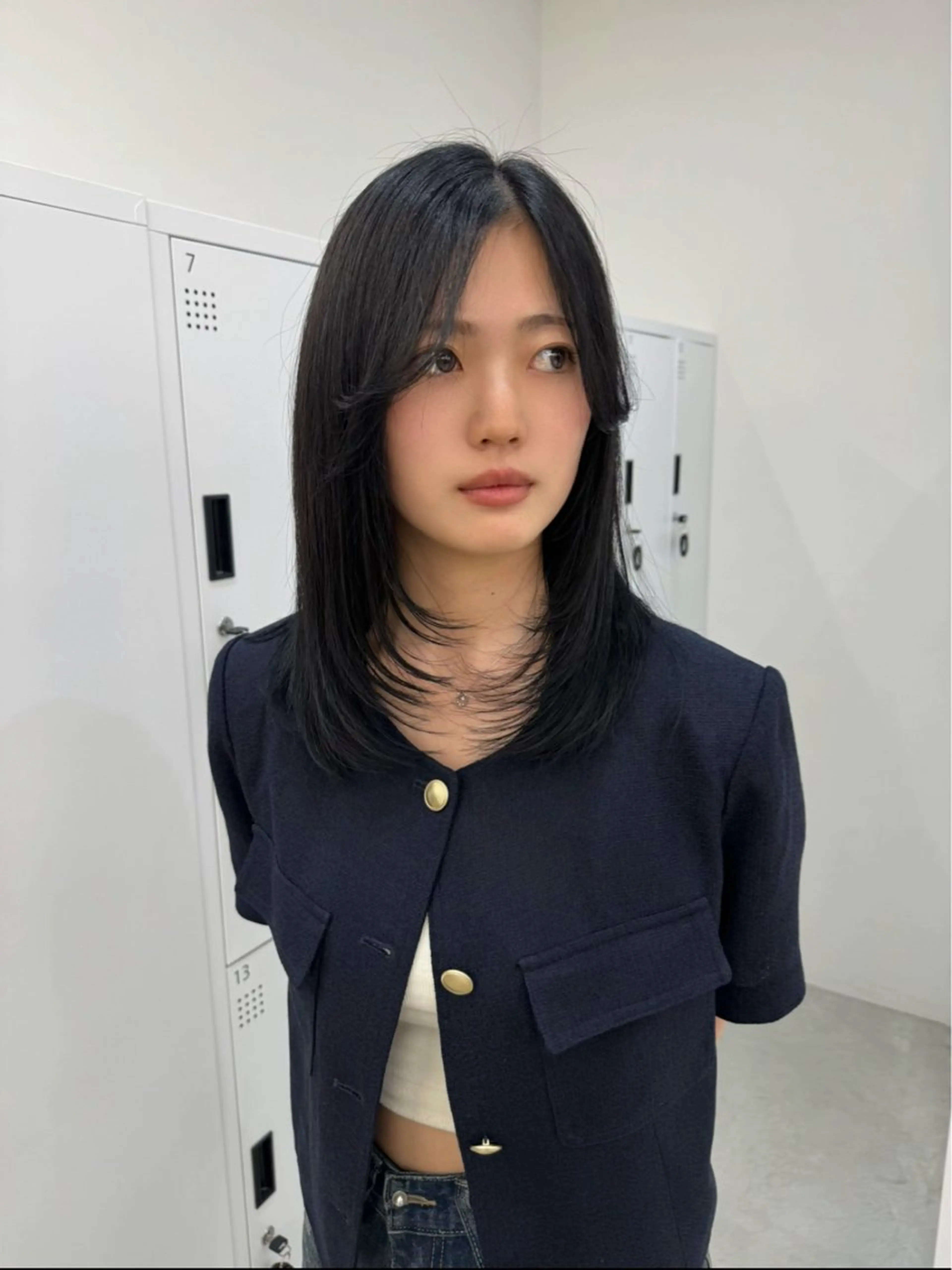 ミディアム 韓国風ヘア レイヤーカット ローレイヤー 似合わせカットが 得意な美容師のヘアスタイル