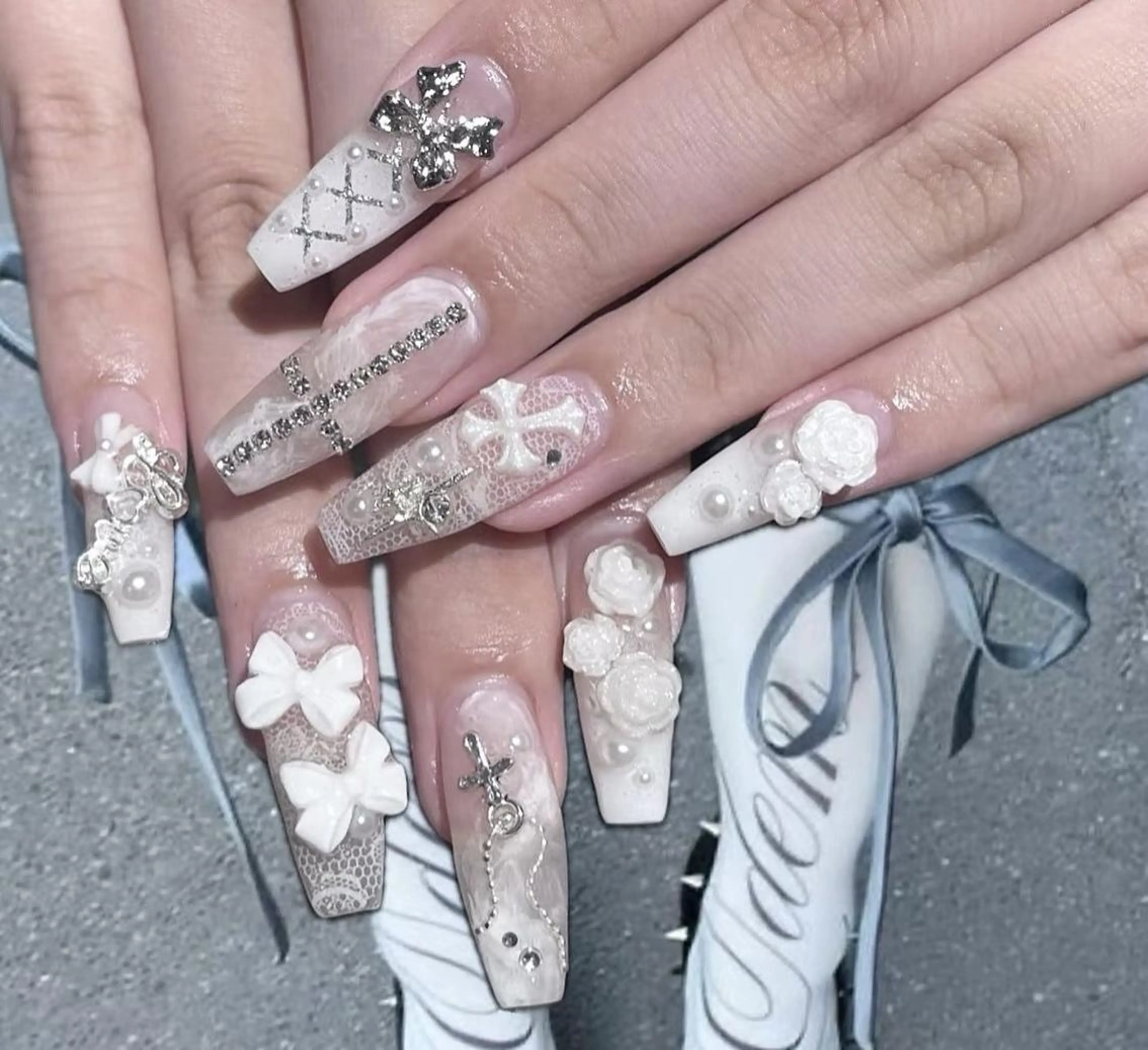 ネイル 長さ出し フレンチネイル グラデーション 卒業式 マグネットネイル ハンドネイル MIHANA NAILのネイルデザイン